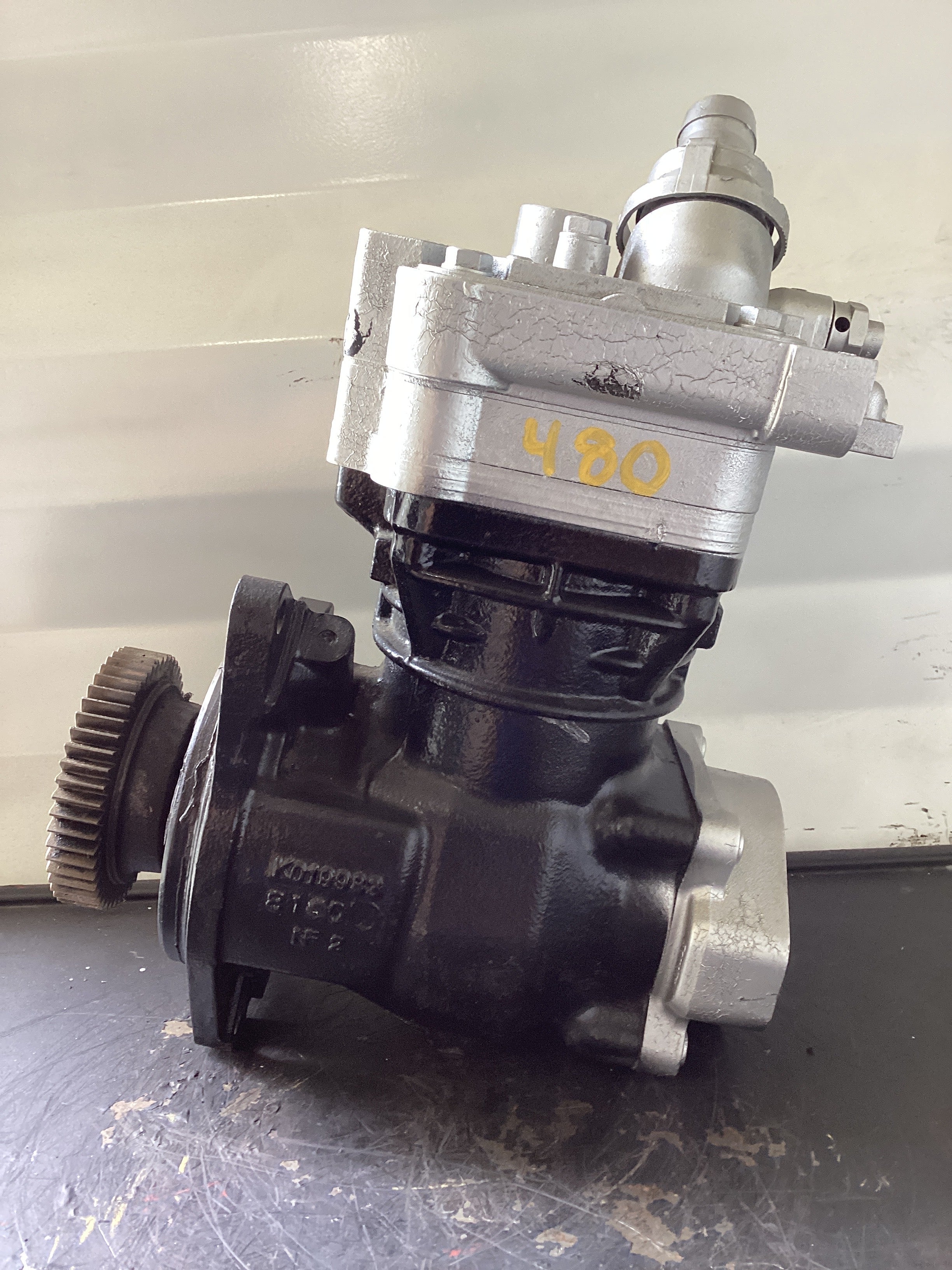 USED | AIR COMPRESSOR DETROIT DD13-DD15 | SKU480
