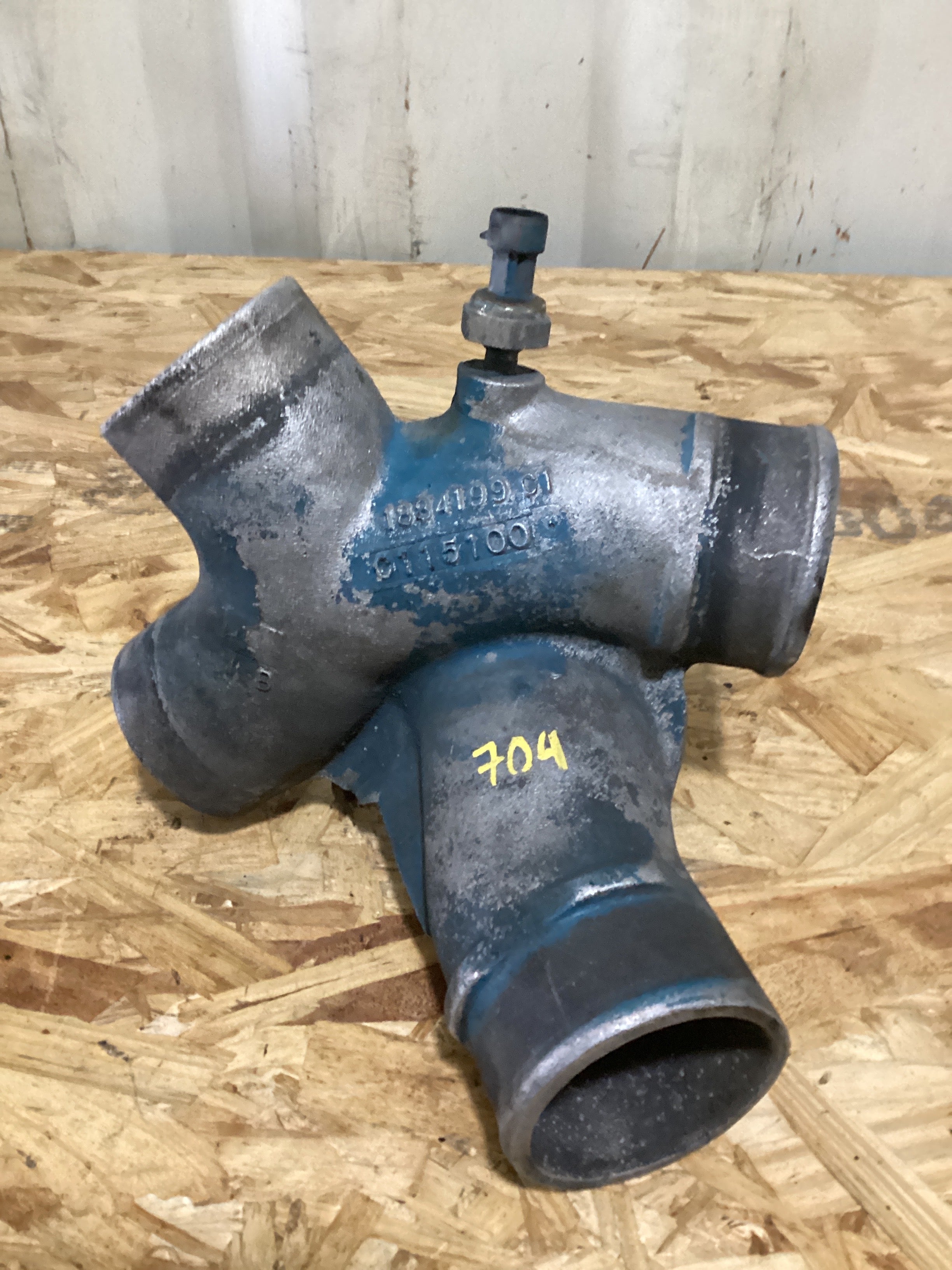 USED | INTAKE MANIFOLD OUTLET TURBO INTERNATIONAL NAVISTAR | SKU704