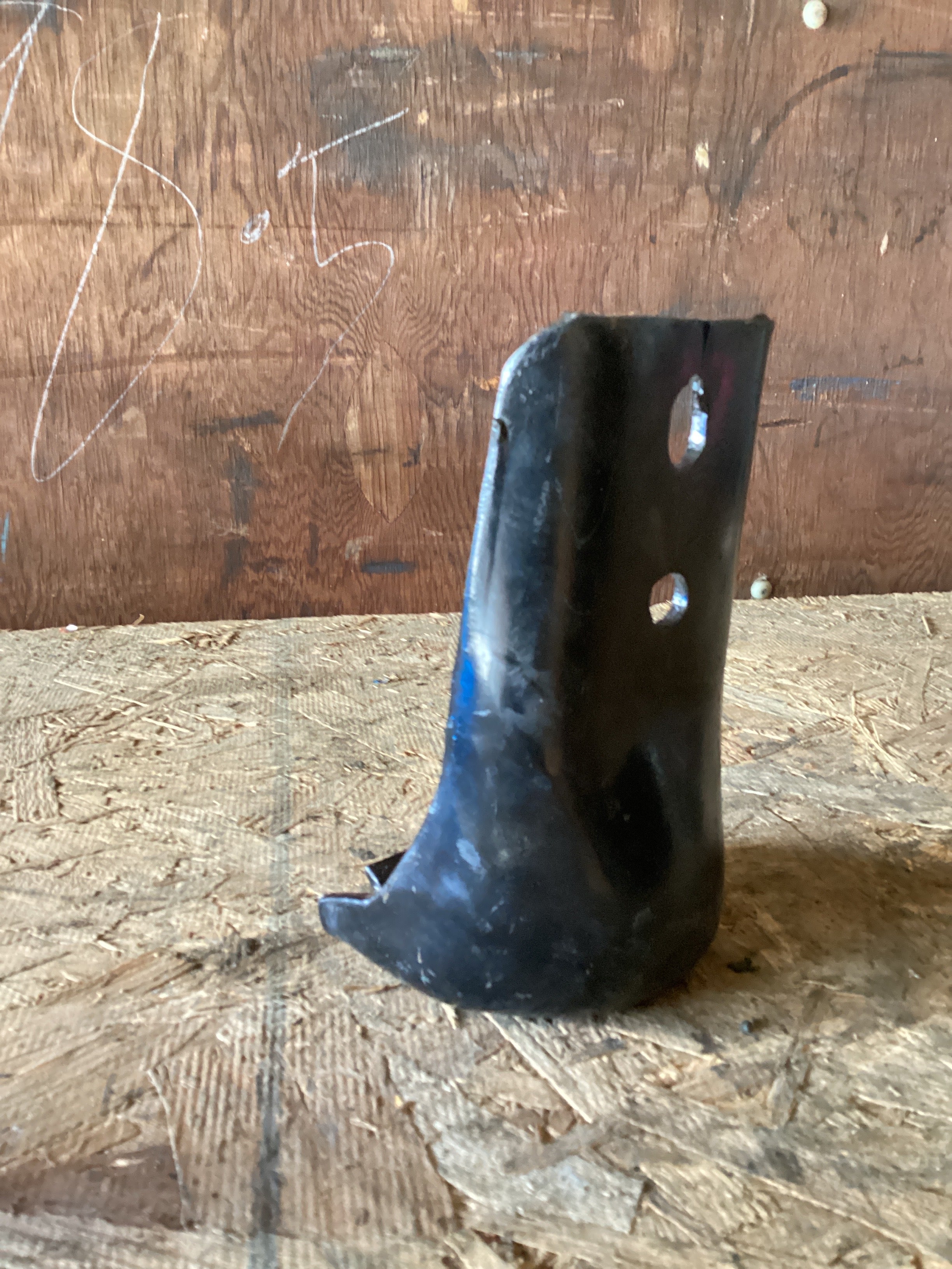 USED | SLEEPER CAB MOUNT BRACKET FREIGHTLINER | SKU977