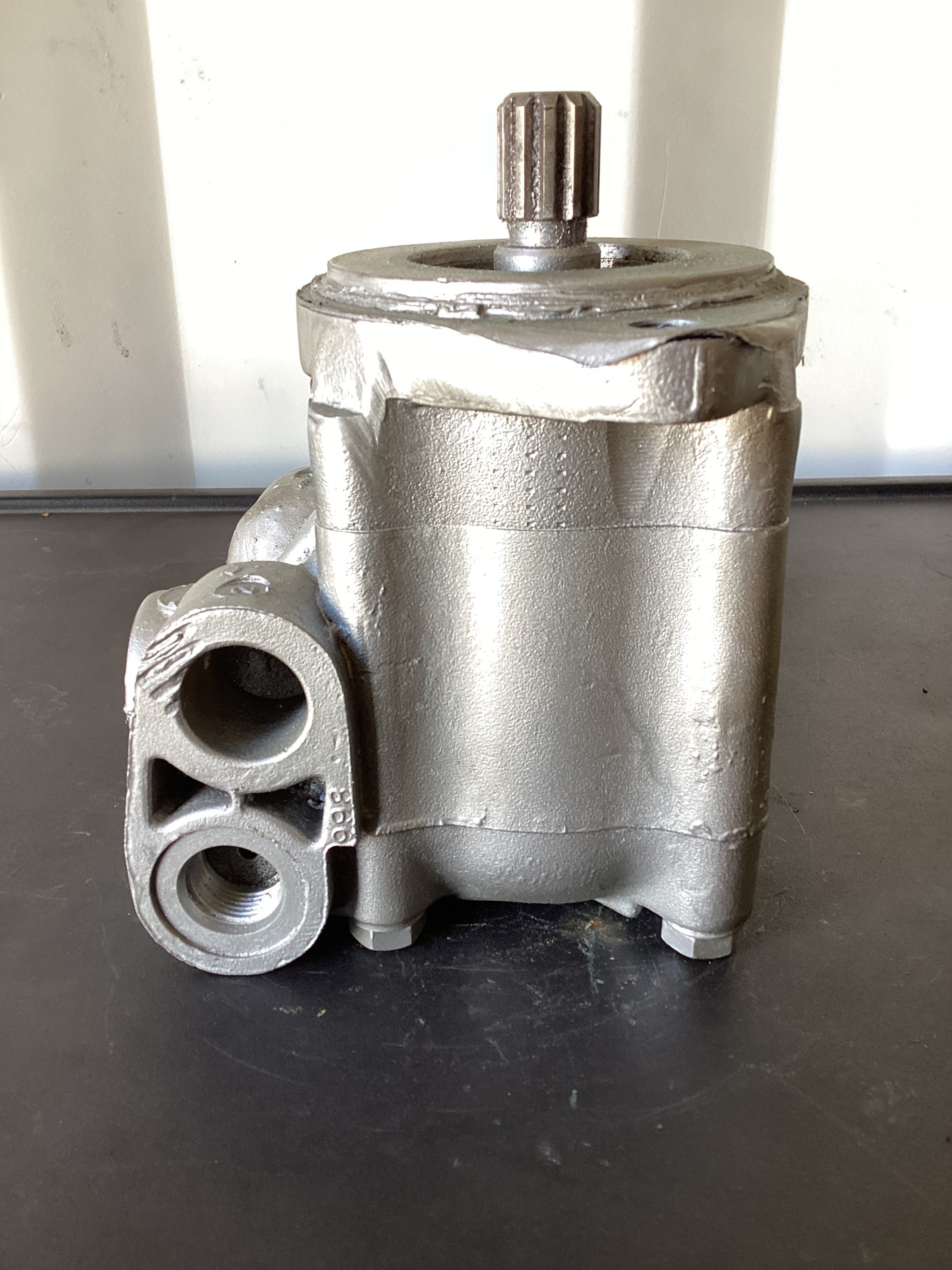 USED | POWER STEERING PUMP RHS | SKU505