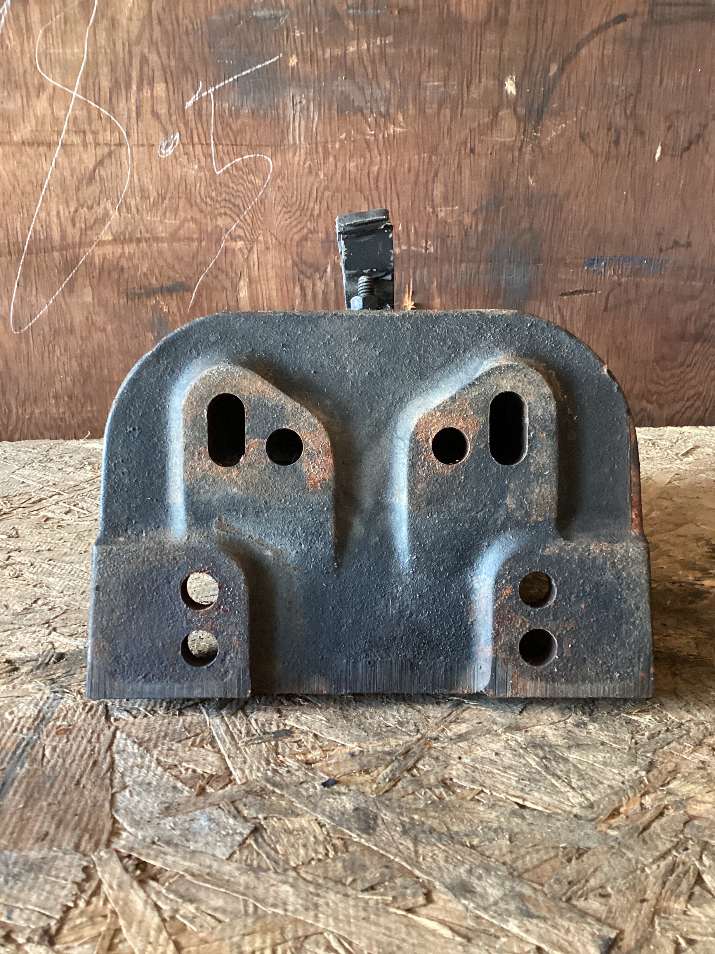 USED | CAB SUSPENSION SUPPORT INTERNATIONAL | SKI968