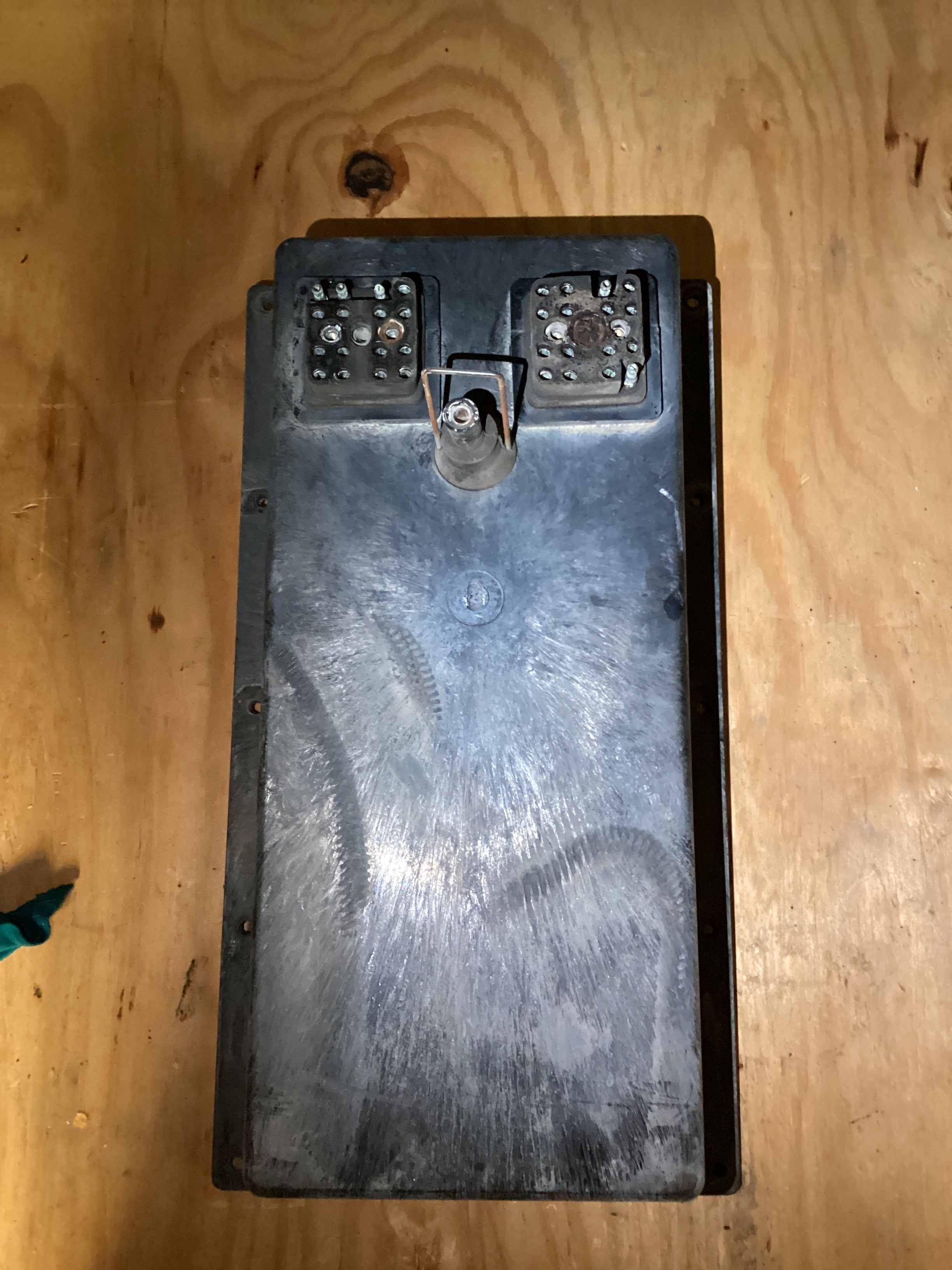 USED | FUSE PANEL BOX ASSEMBLY KENWORTH T600 | SKU1,312