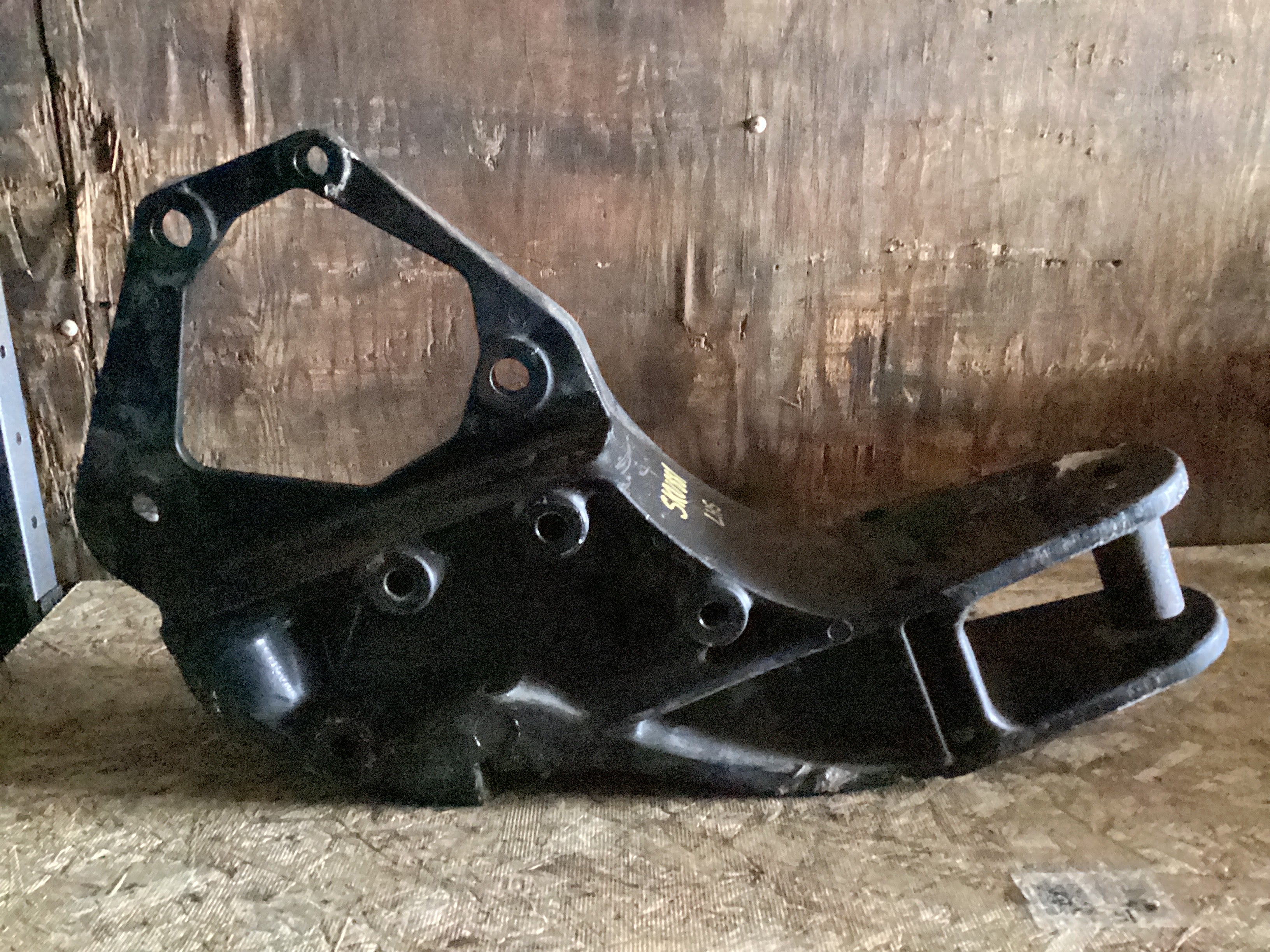 USED | FRONT SPRING HANGER FRAME LHS PETERBILT | SKU881