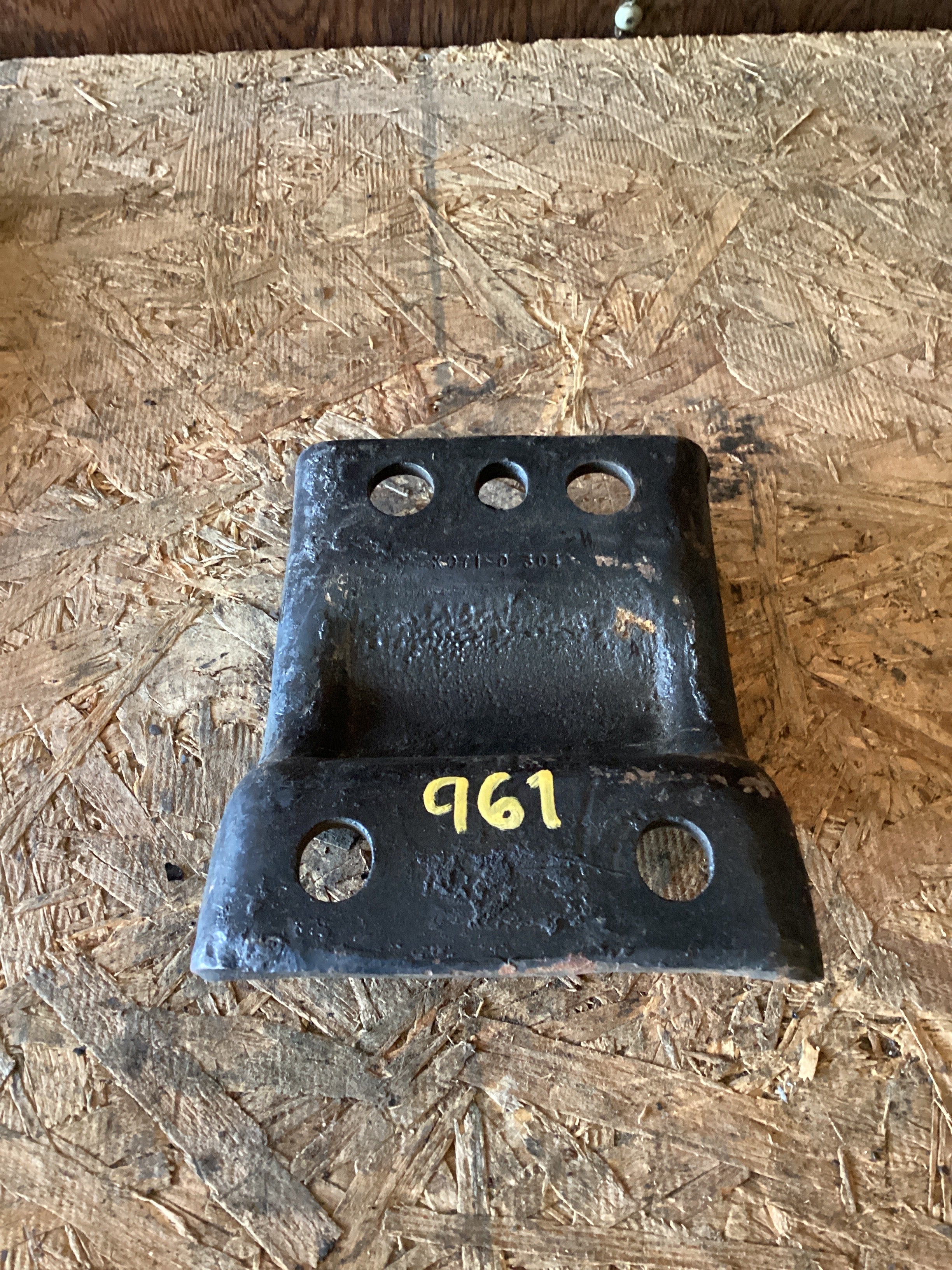 USED | FRAME CAP BRACKET KENWORTH | SKU961