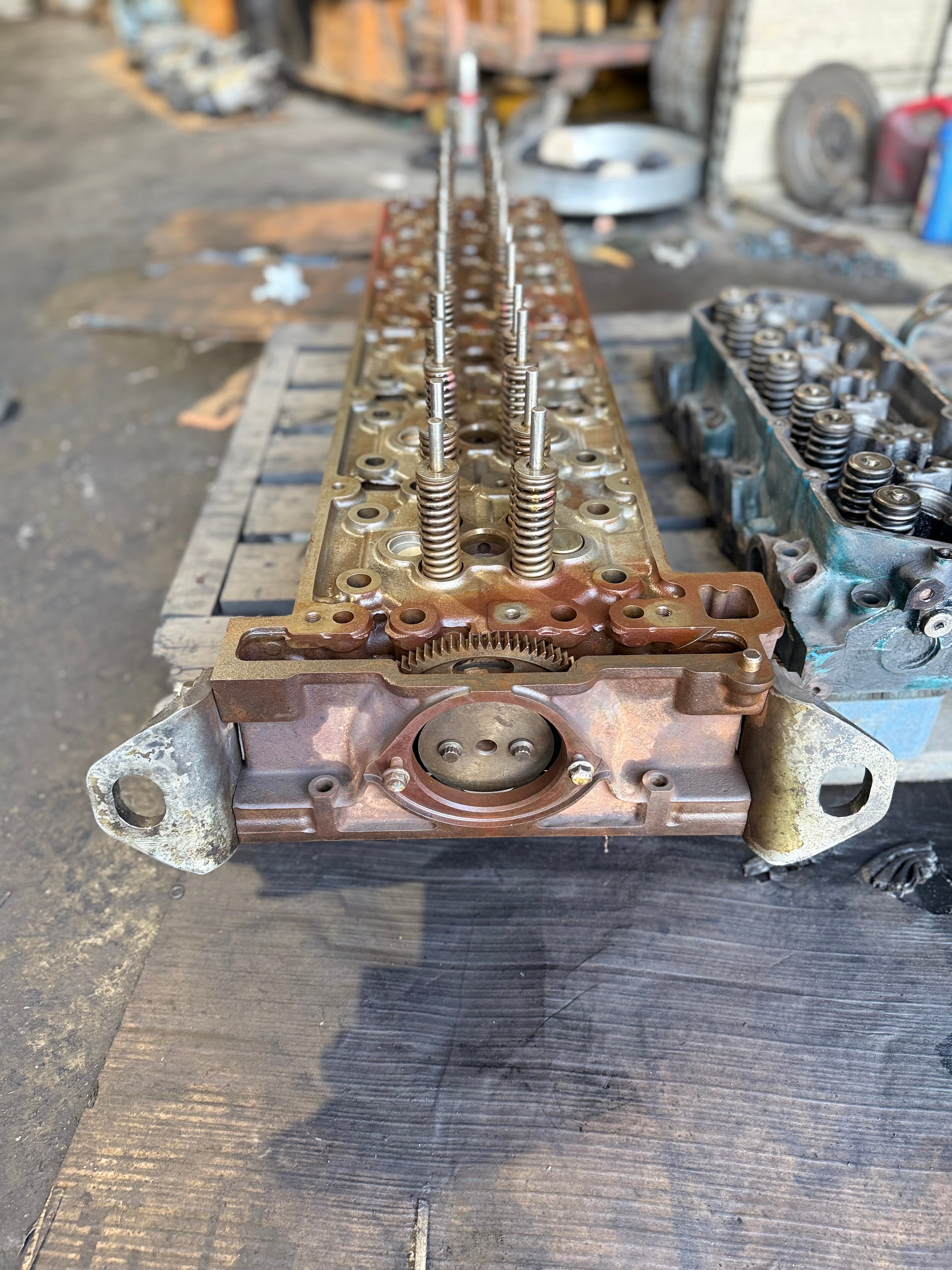 USED ENGINE CYLINDER HEAD MERCEDES MBE 4000 NOT REBUILD | SKU1,241