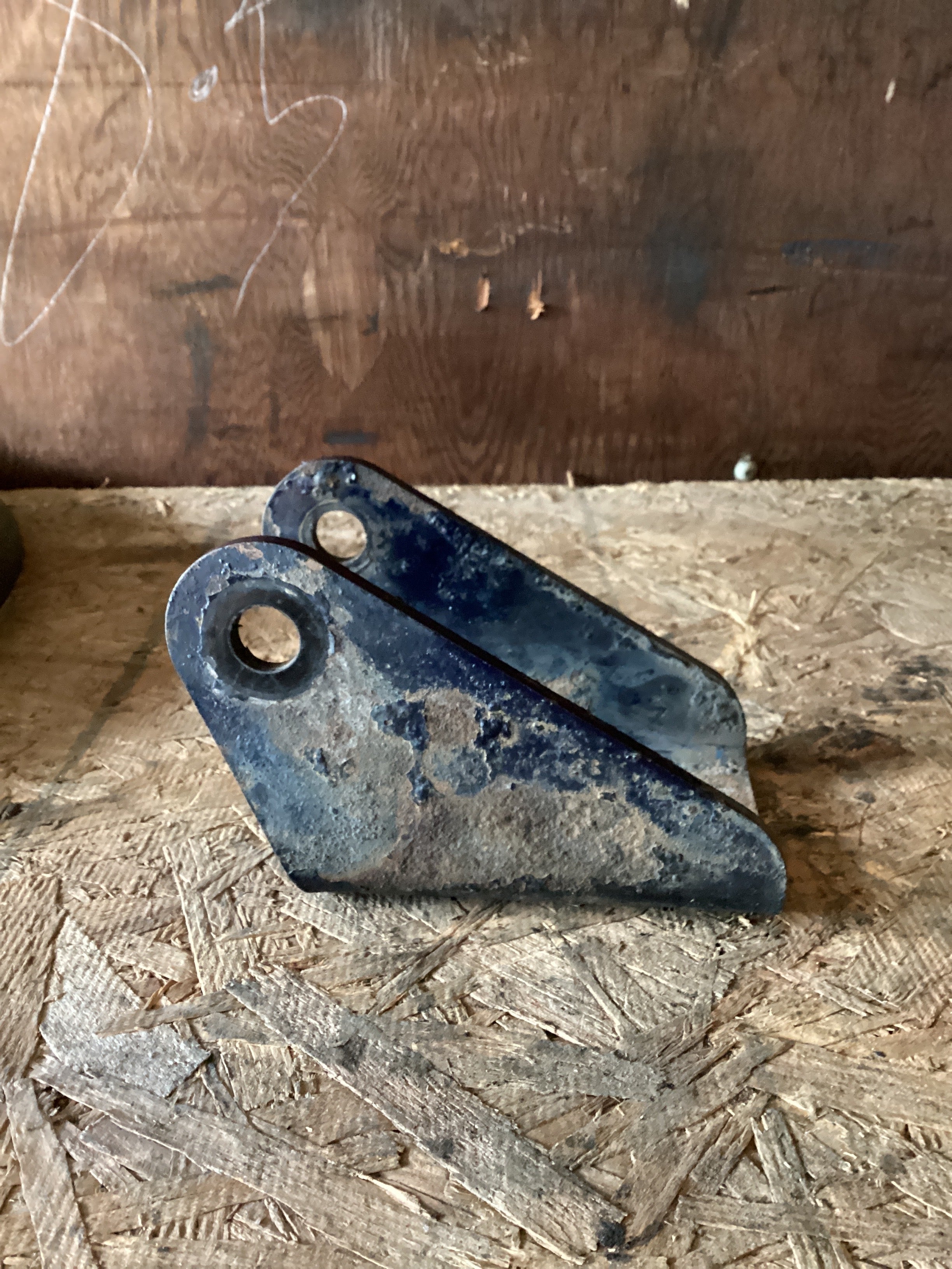 USED | REAR SHOCK BRACKET KENWORTH | SKU947