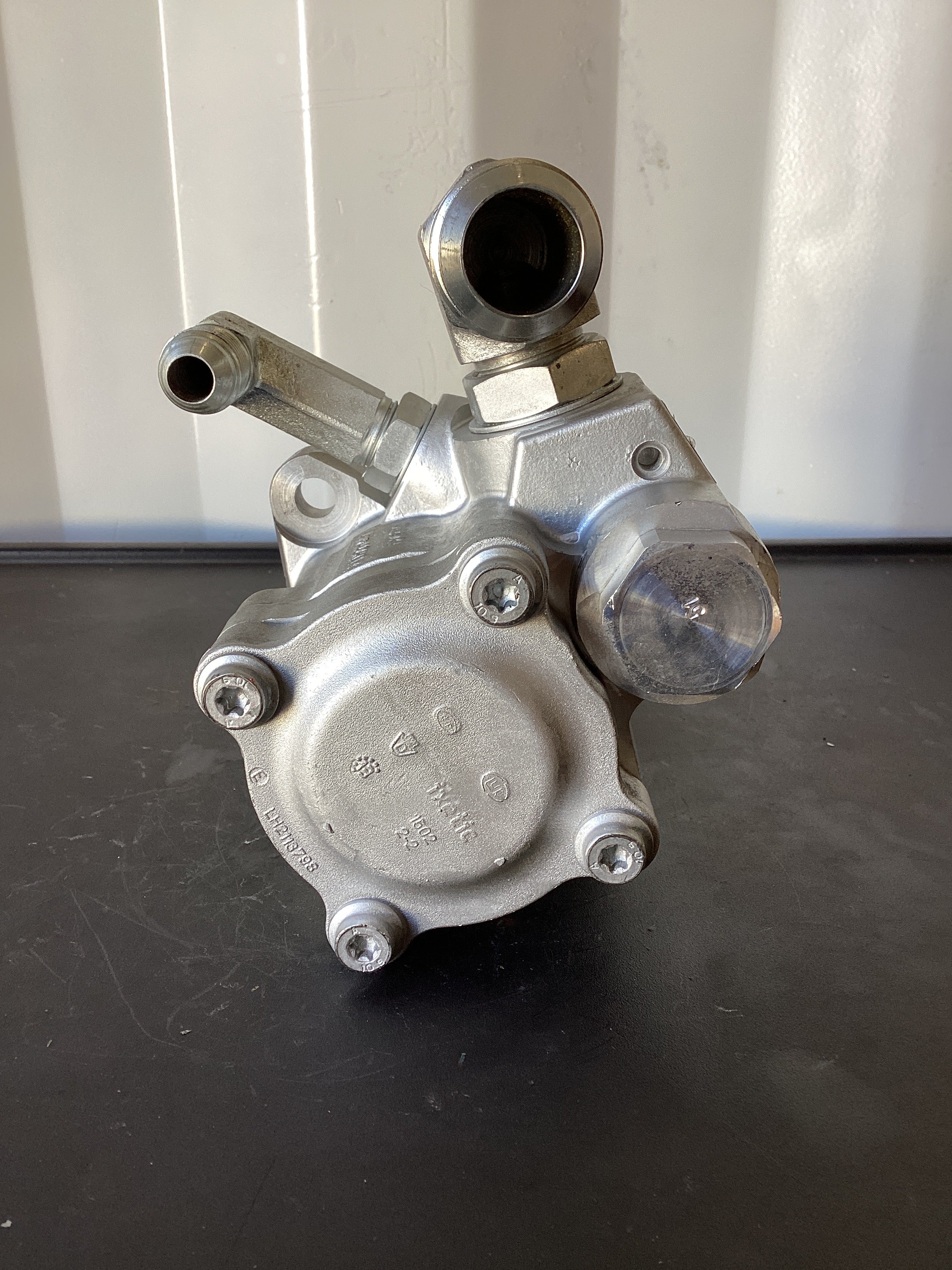 USED | POWER STEERING PUMP INTERNATIONAL | SKU490