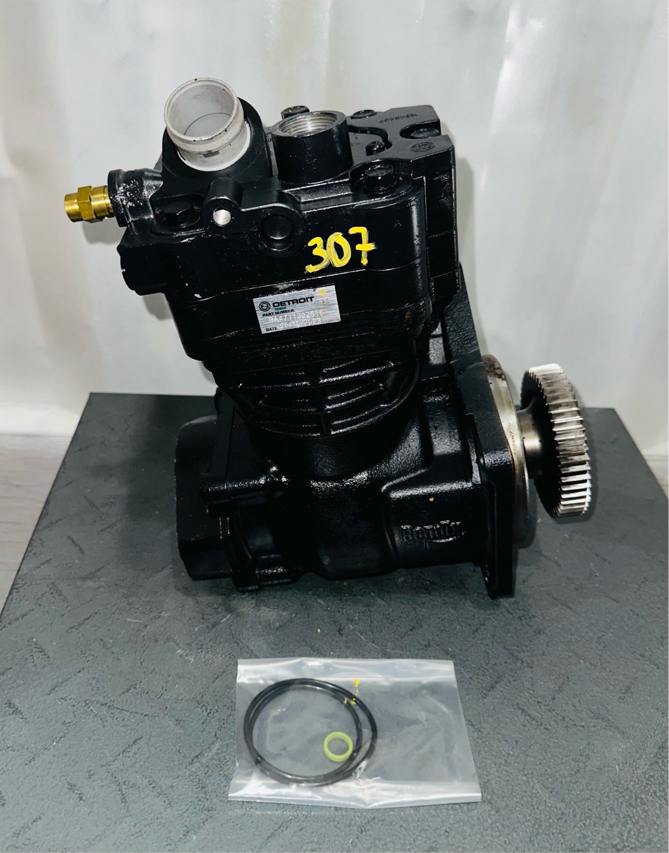 NEW | AIR COMPRESSOR ASSY NEW (DETROIT DD13-DD15) | SKU307
