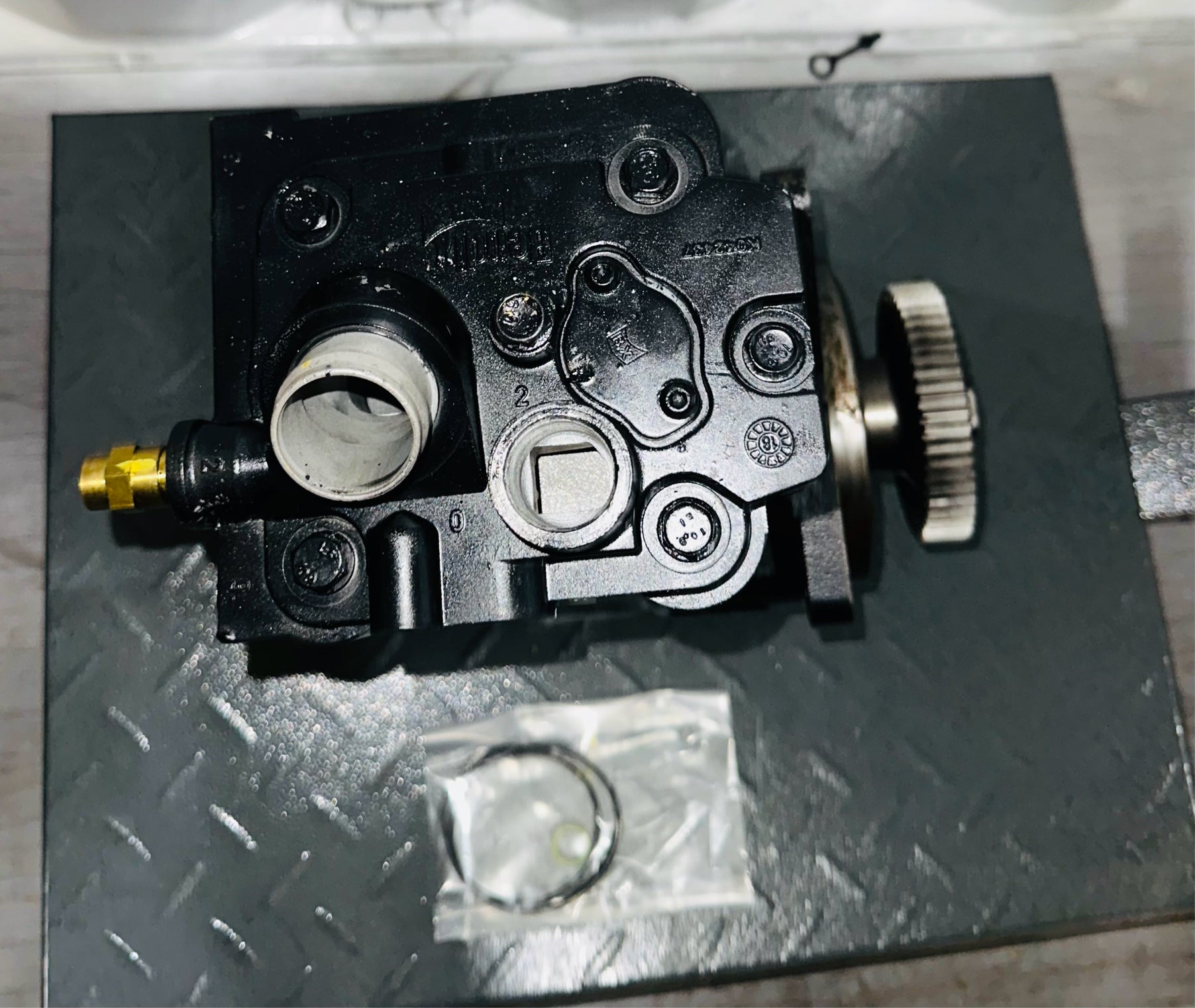 NEW | AIR COMPRESSOR ASSY NEW (DETROIT DD13-DD15) | SKU307