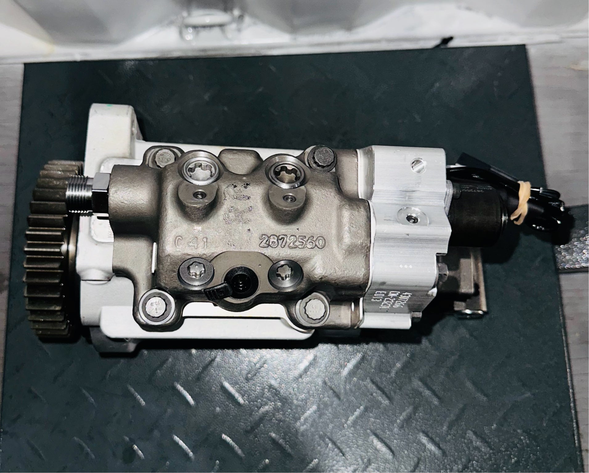 NEW | FUEL PUMP ASSY (CUMMINS ISX15) | SKU95