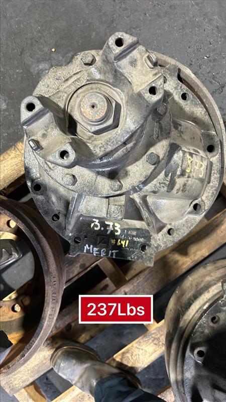 USED | 3.73 MERITOR REAR/REAR DIFFERENTIAL | SKU641