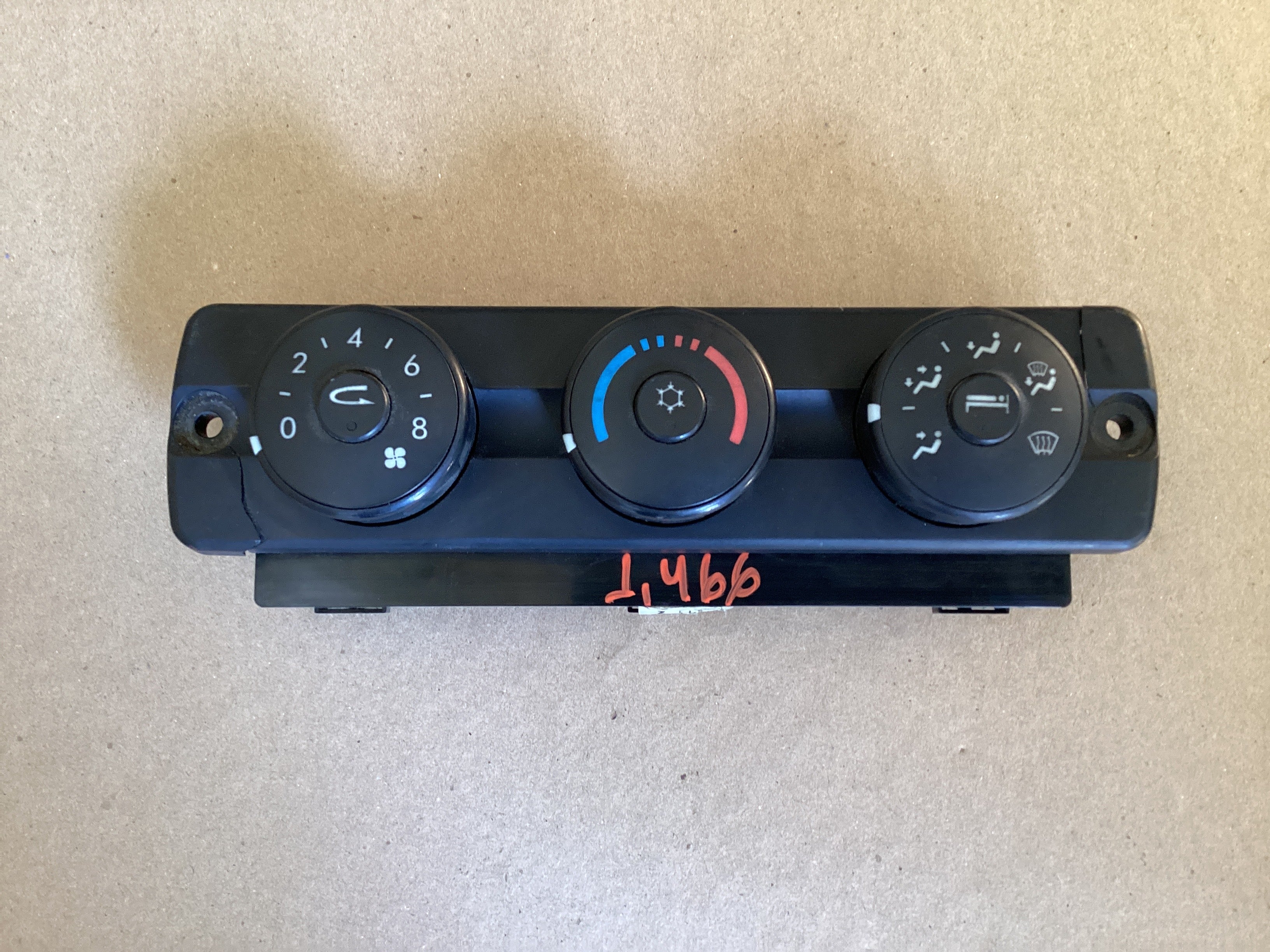 USED | A/C CONTROL UNIT FREIGHTLINER CASCADIA | SKU1,466