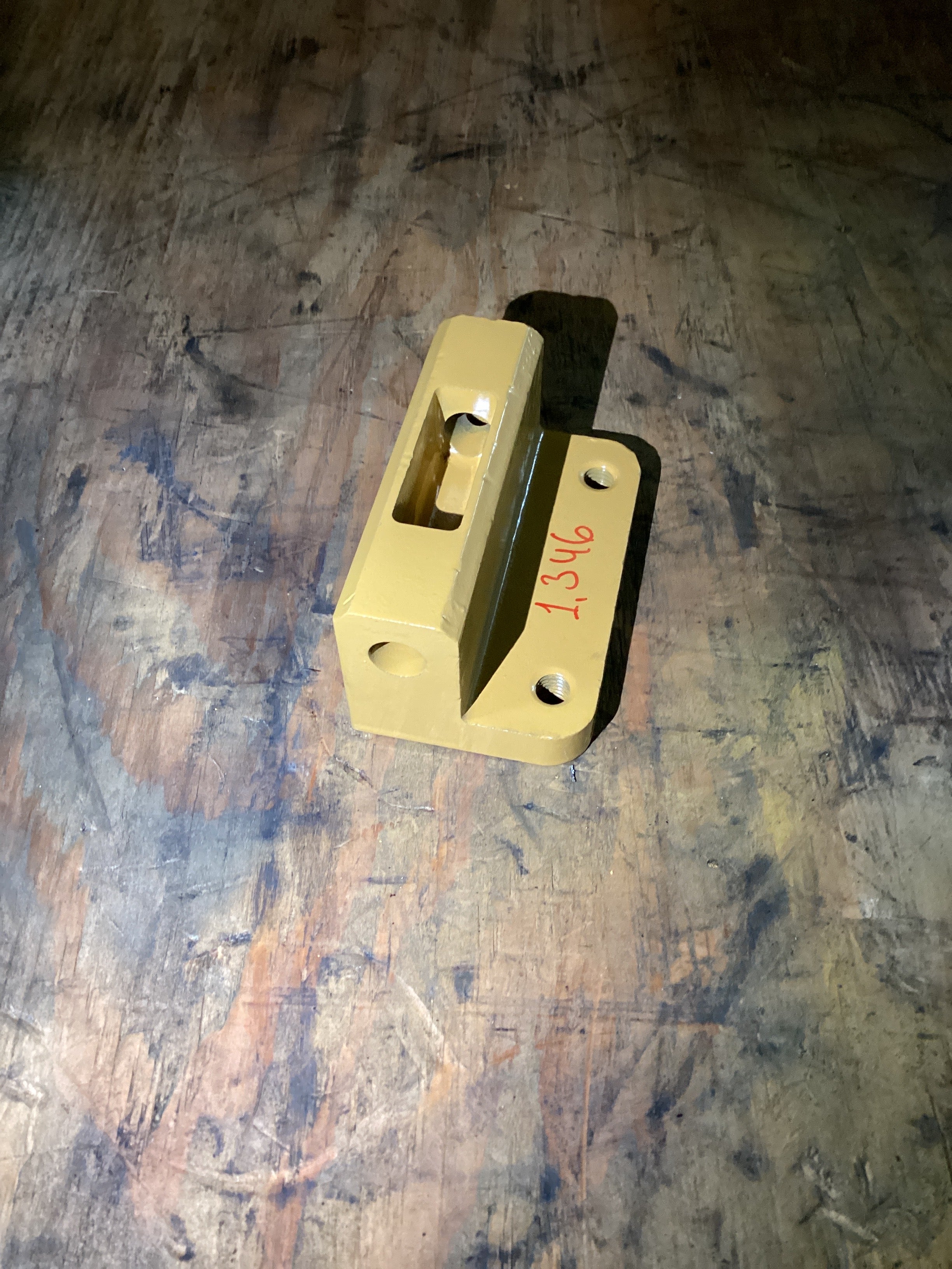USED | ENGINE ALTERNATOR BRACKET CAT C15 | SKU1,346
