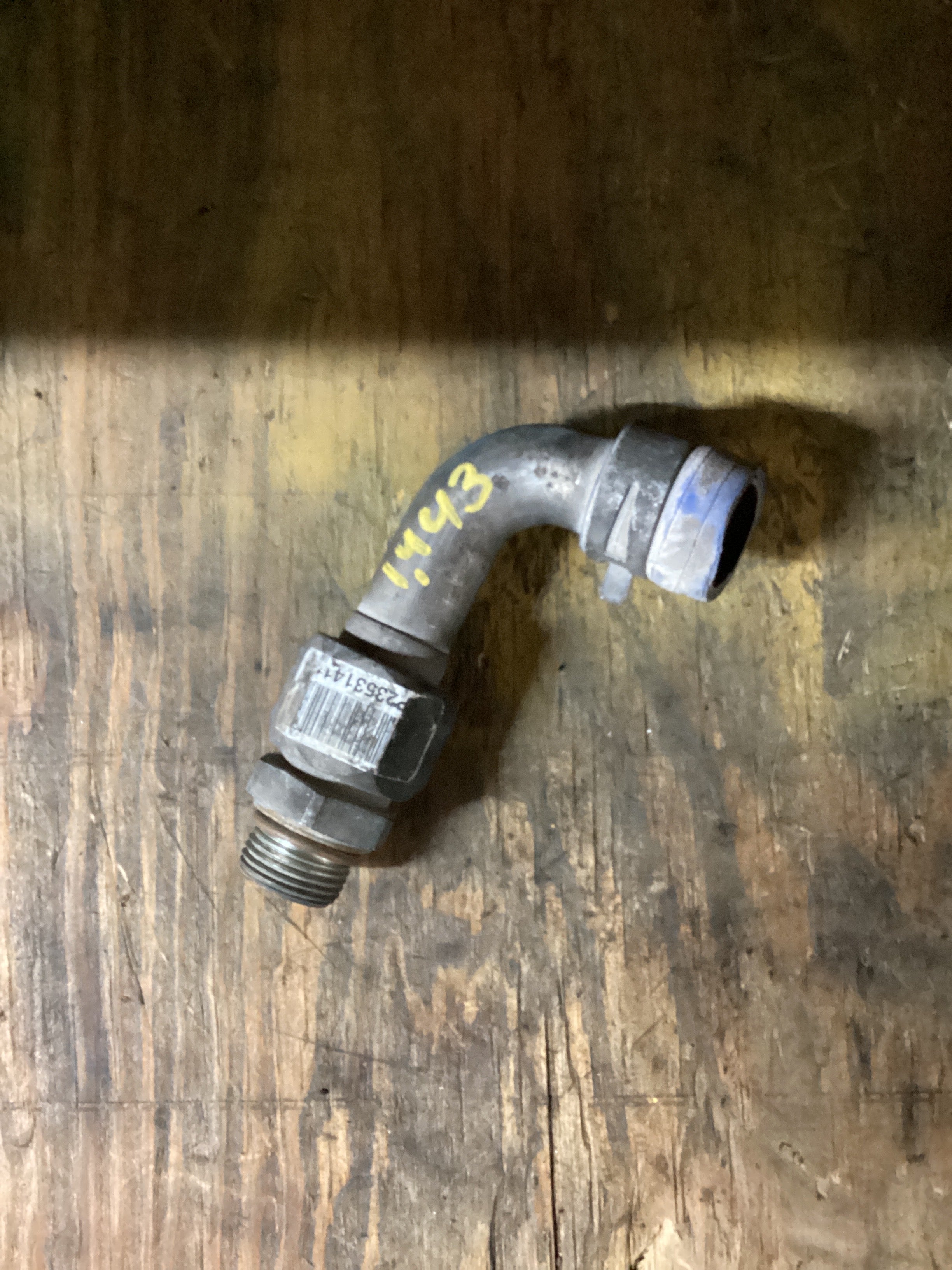 USED| ENGINE AIR COMPRESSOR COOLANT TUBE DETROIT | SKU1,443