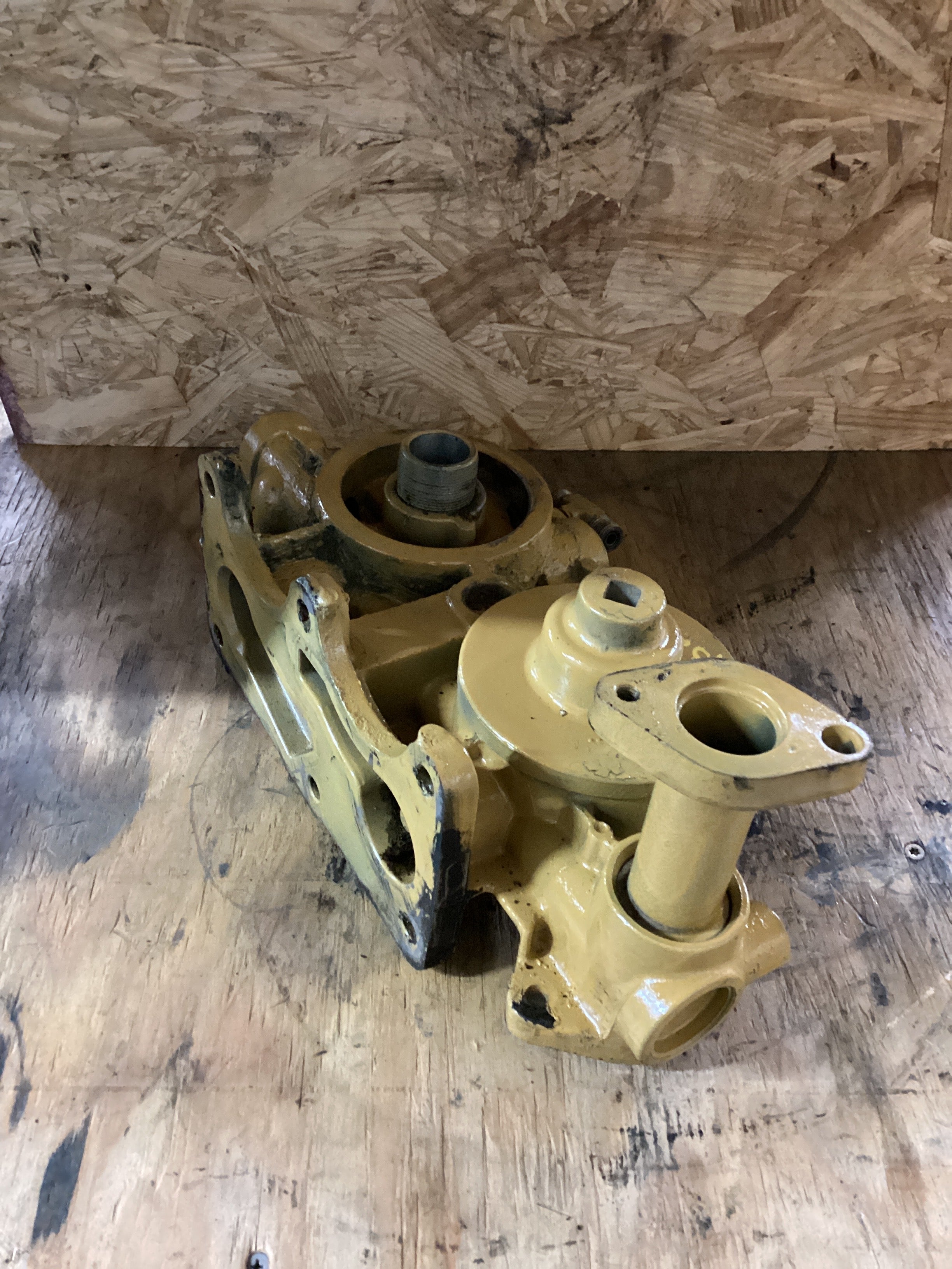 USED | ENGINE OIL FILTER BASE CAT C13 | SKU1,326