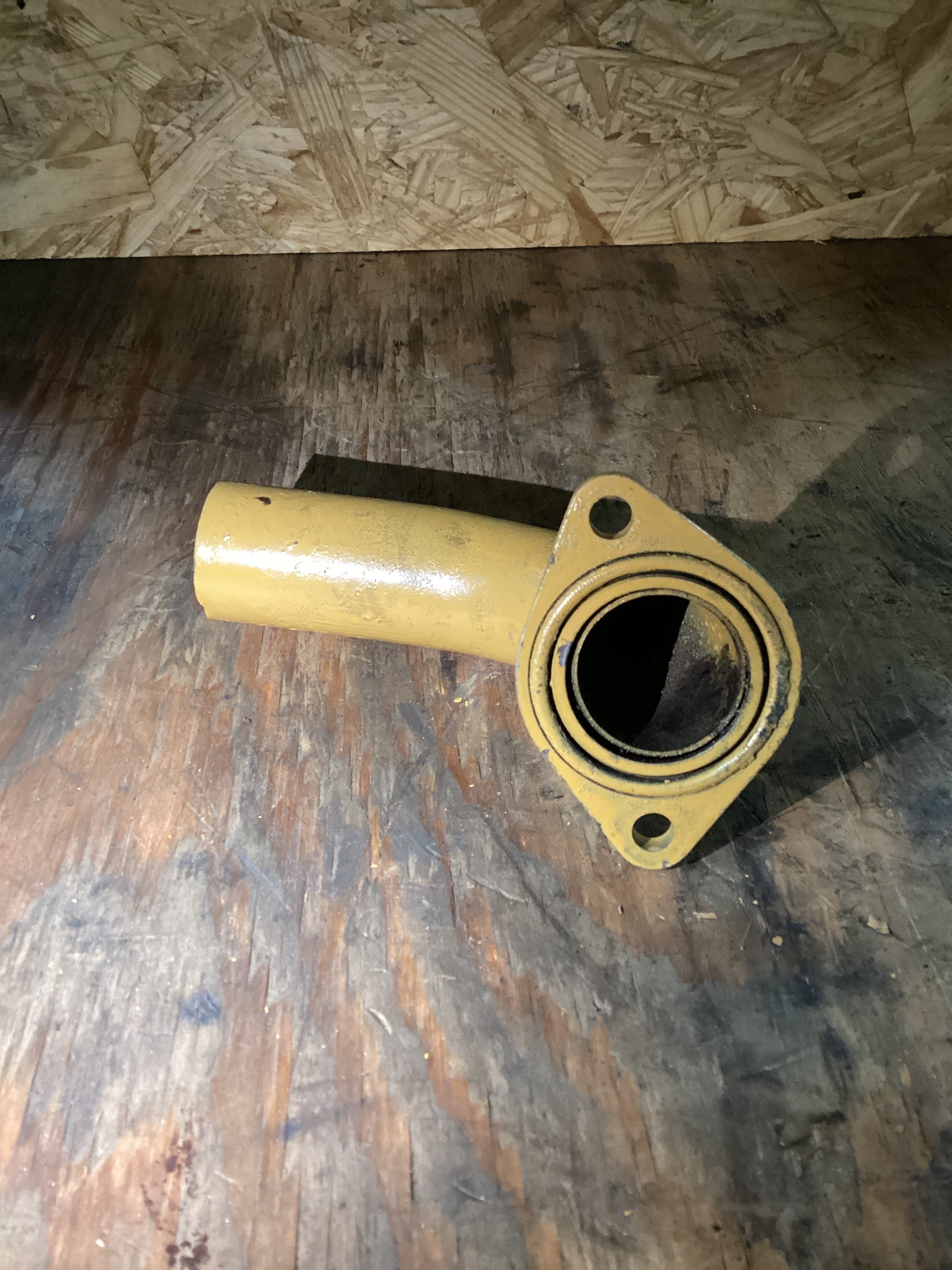 USED | ENGINE SINGLE BEND OIL FILLER TUBE CAT C15 | SKU1,361