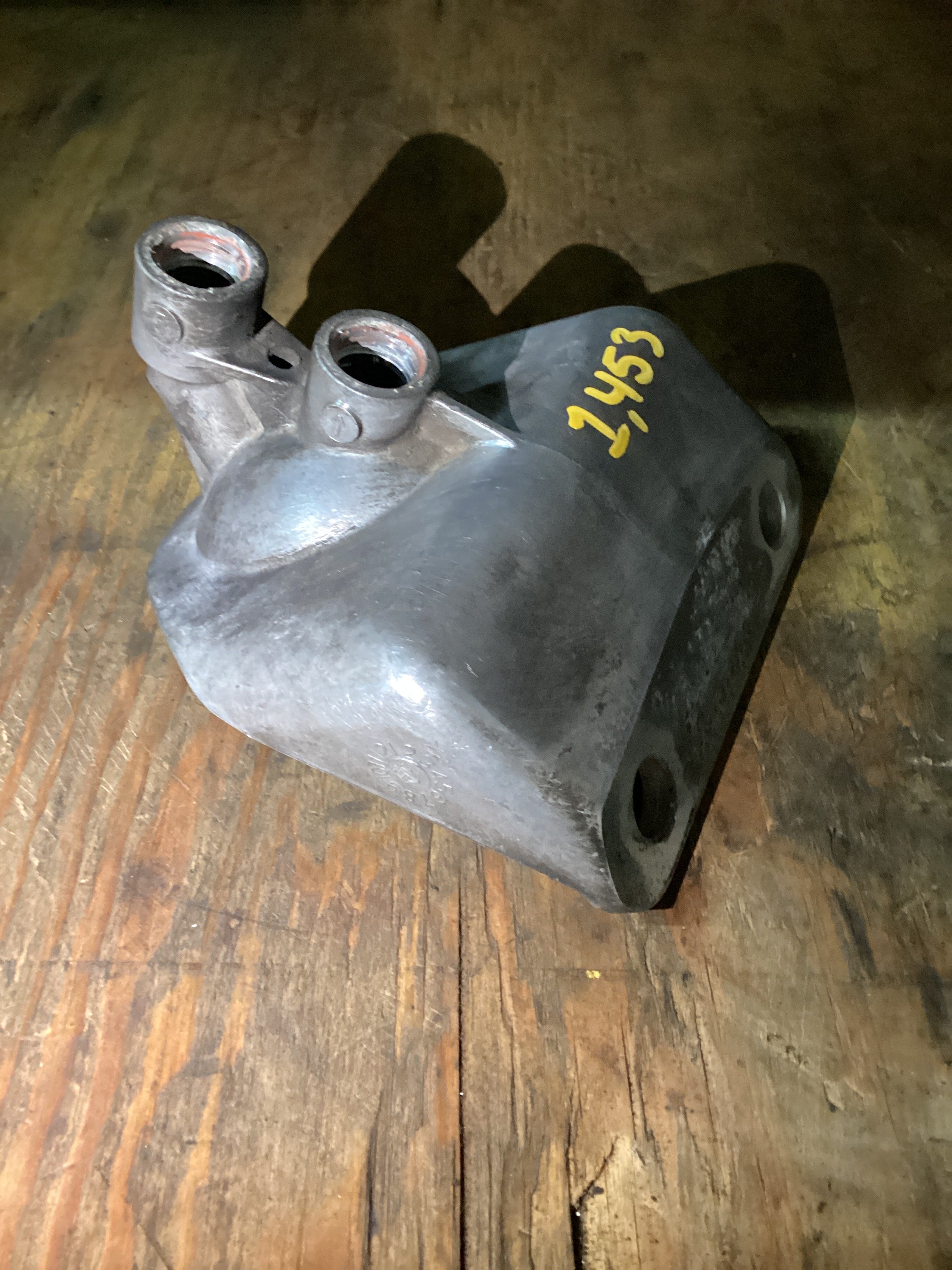 USED | ENGINE FUEL FILTER BASE DETROIT | SKU1,453