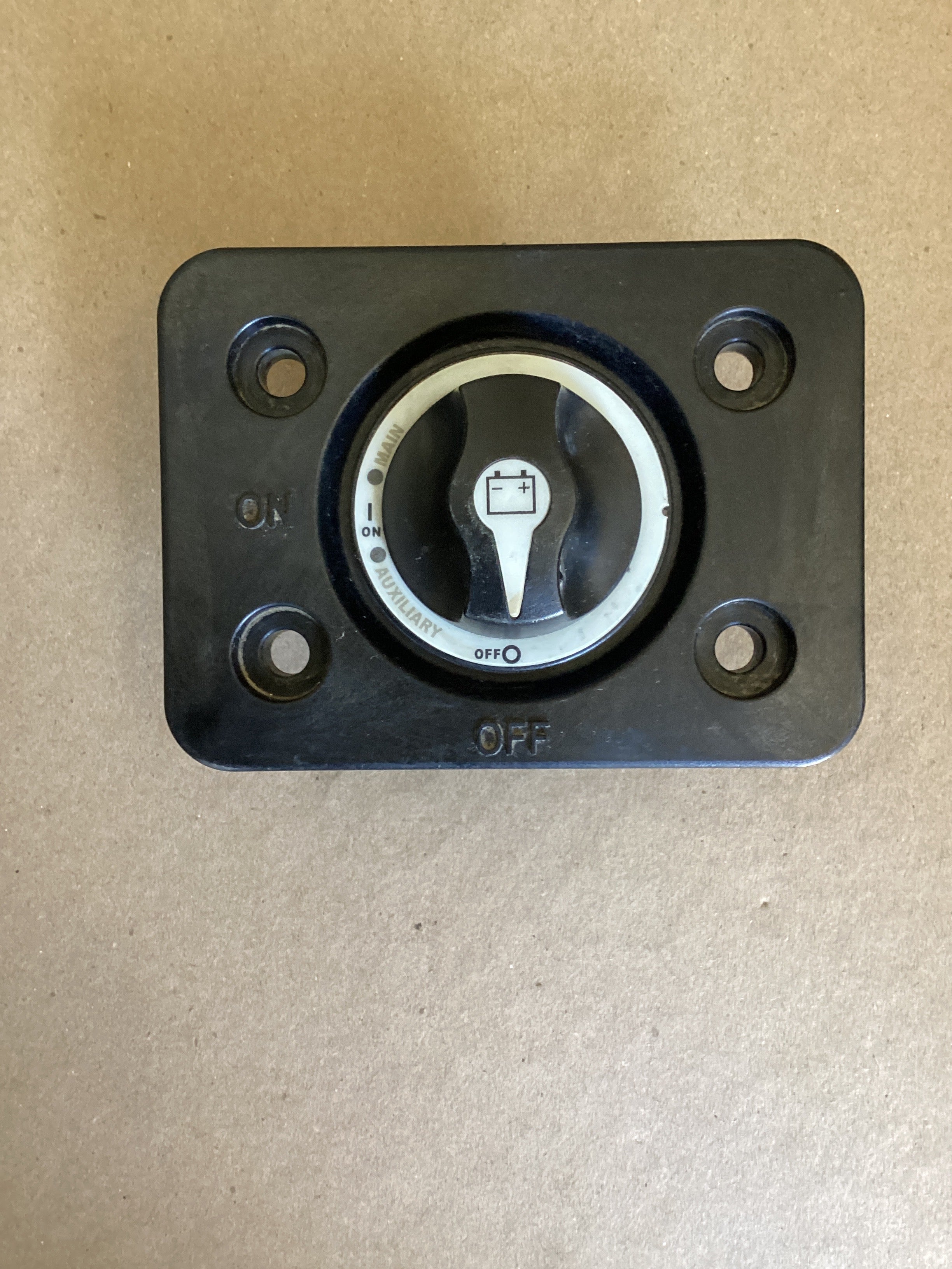 USED | CUTT OFF KILLER SWITCH FREIGHTLINER CASCADIA | SKU1,546