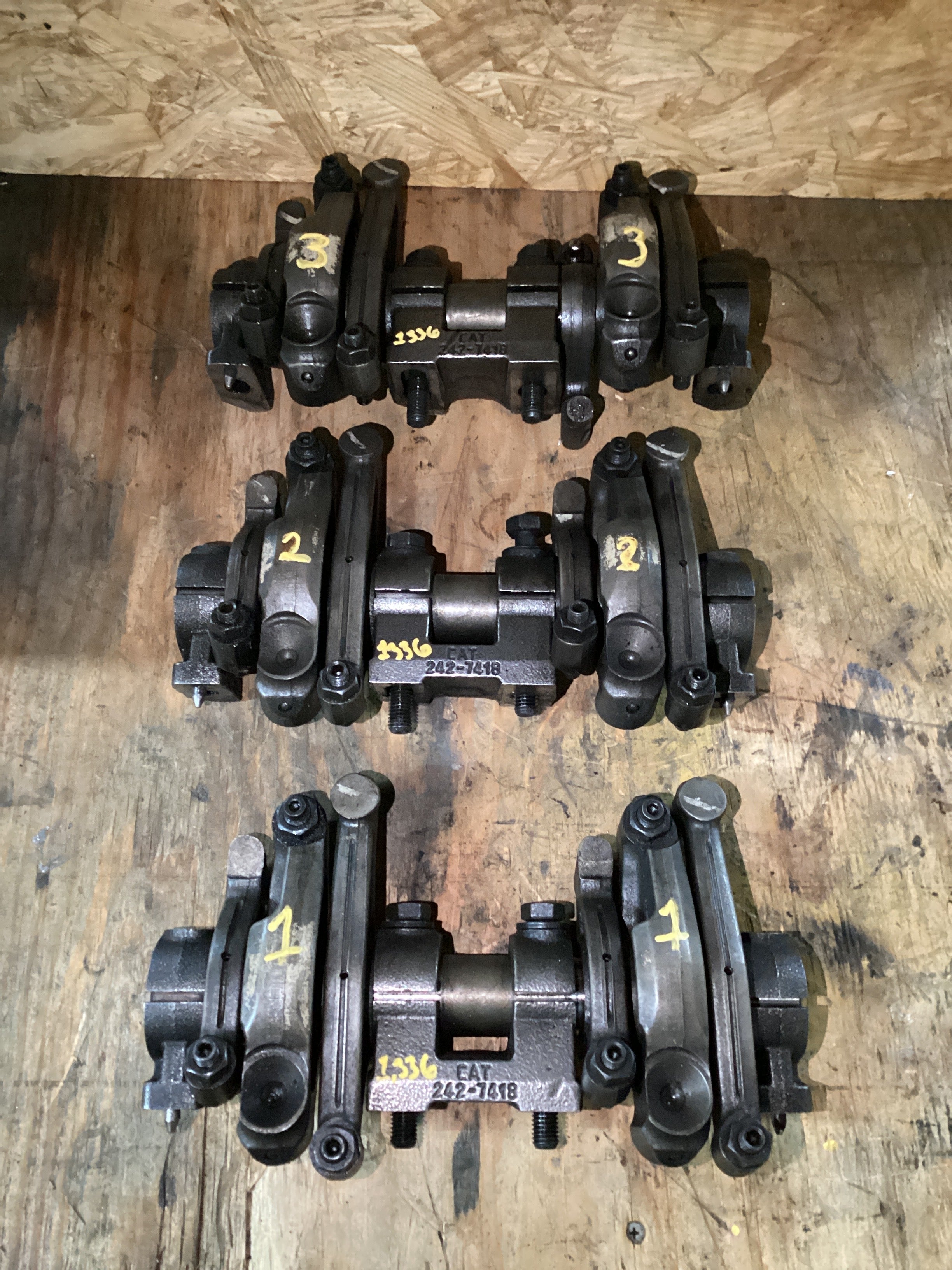 USED | ENGINE ROCKER ARM COMPLETELY ASSEMBLY CAT C13 | SKU1,336