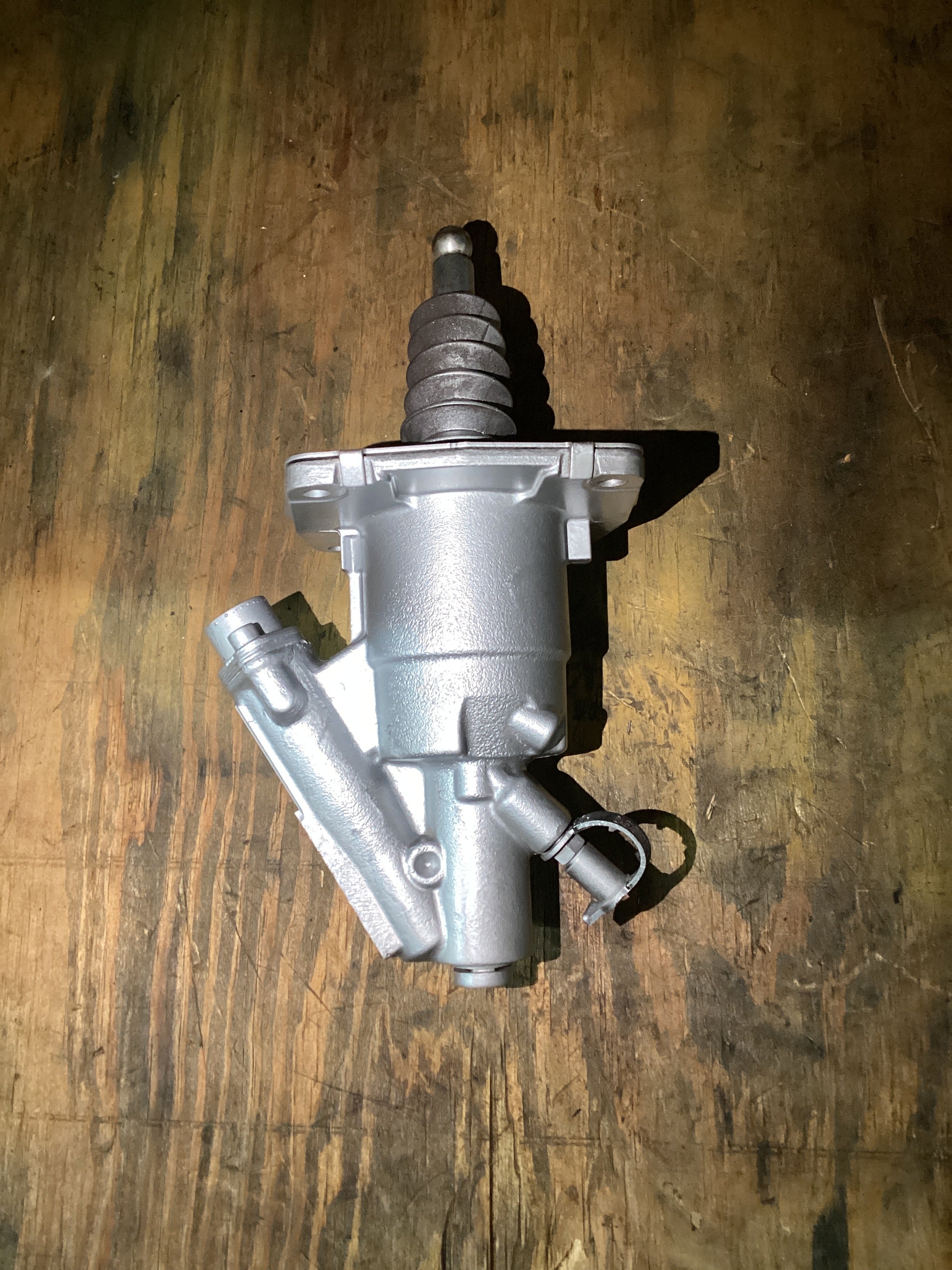 USED | CLUTCH PEDAL SLAVE CYLINDER PUMP PACCAR | SKU1,414