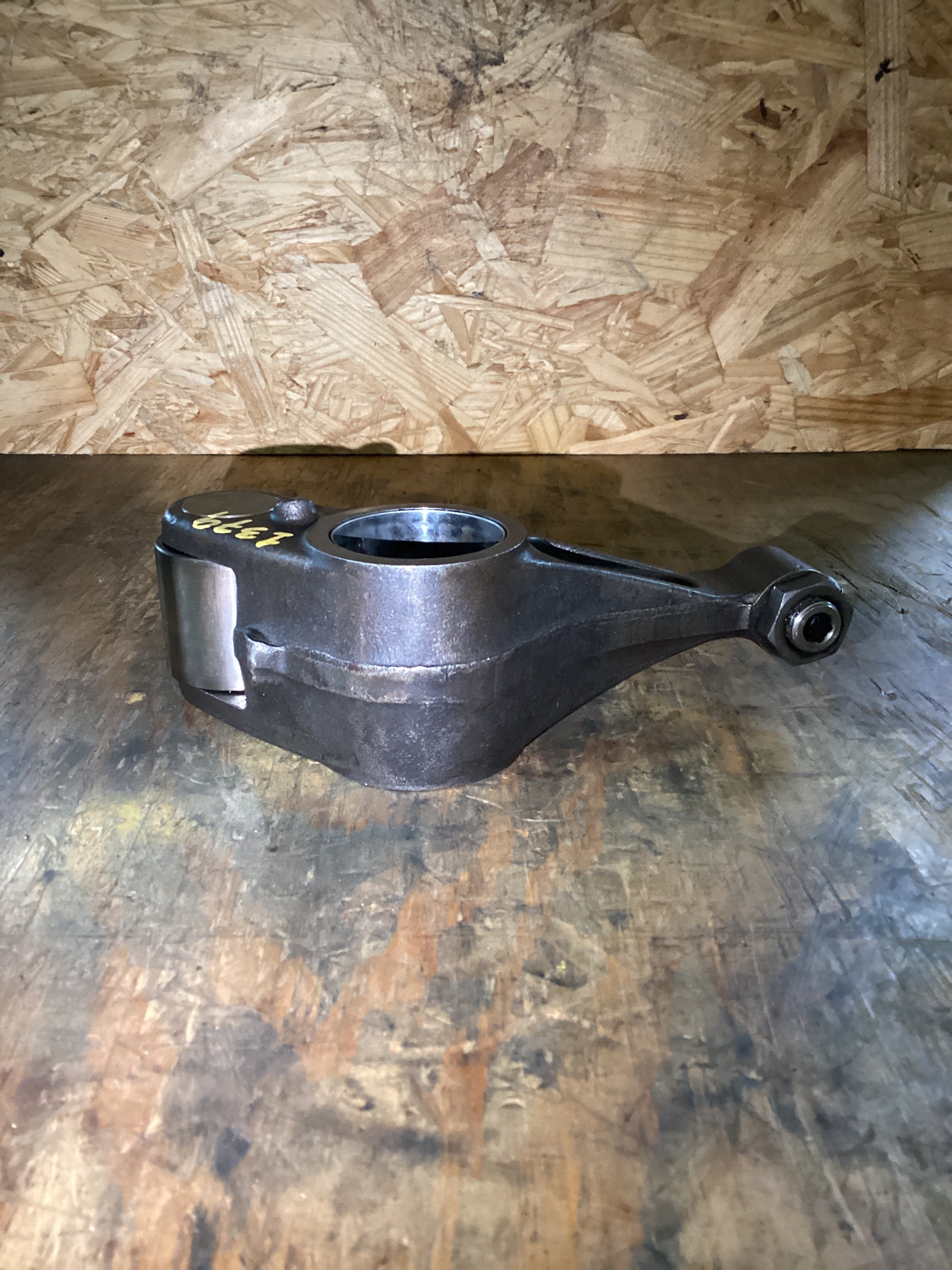 USED | ENGINE ROCKER ARM CUMMINS ISX | SKU1,379