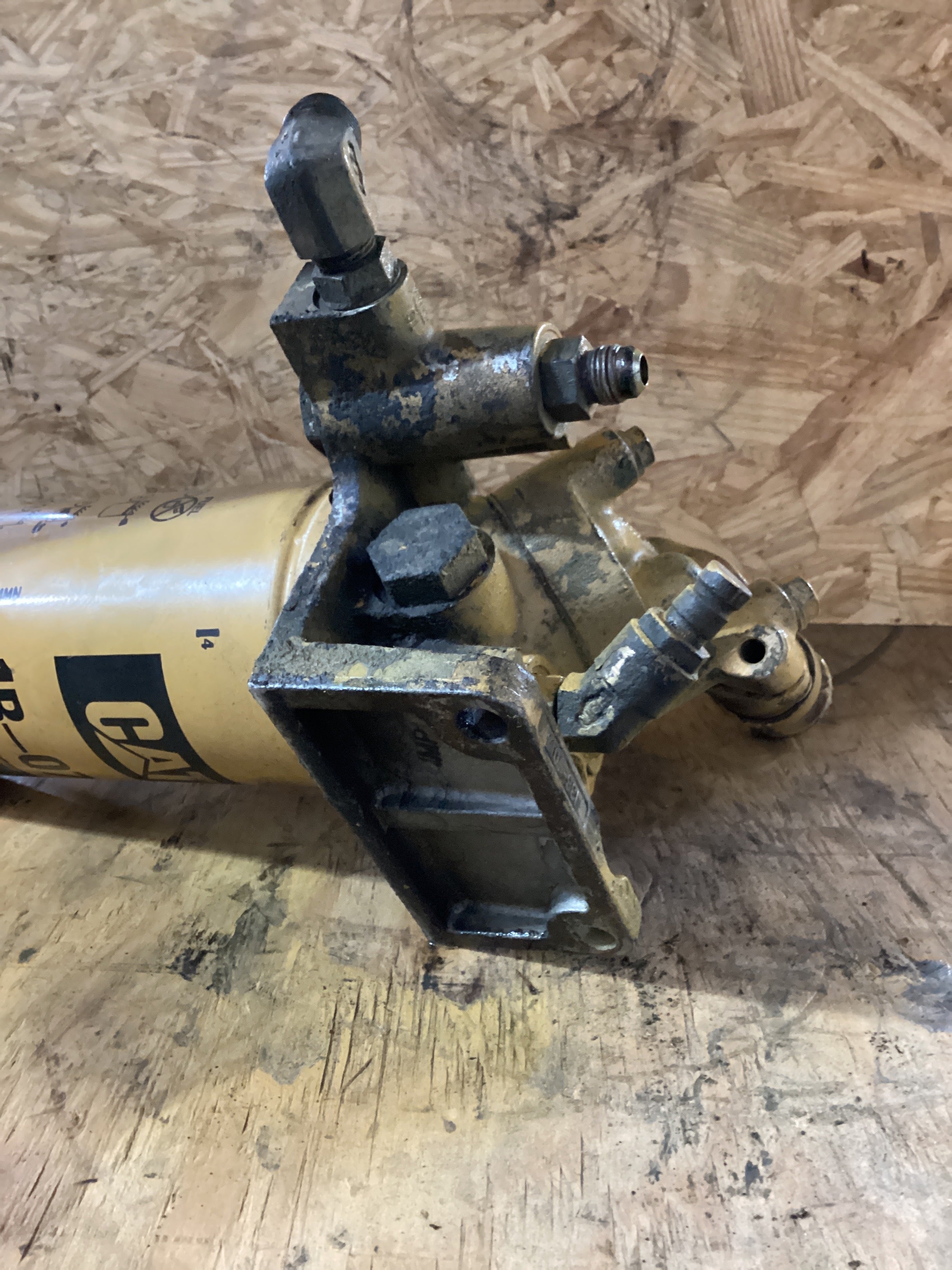 USED | ENGINE FUEL FILTER BASE WITH PUMP CAT | SKU1,325