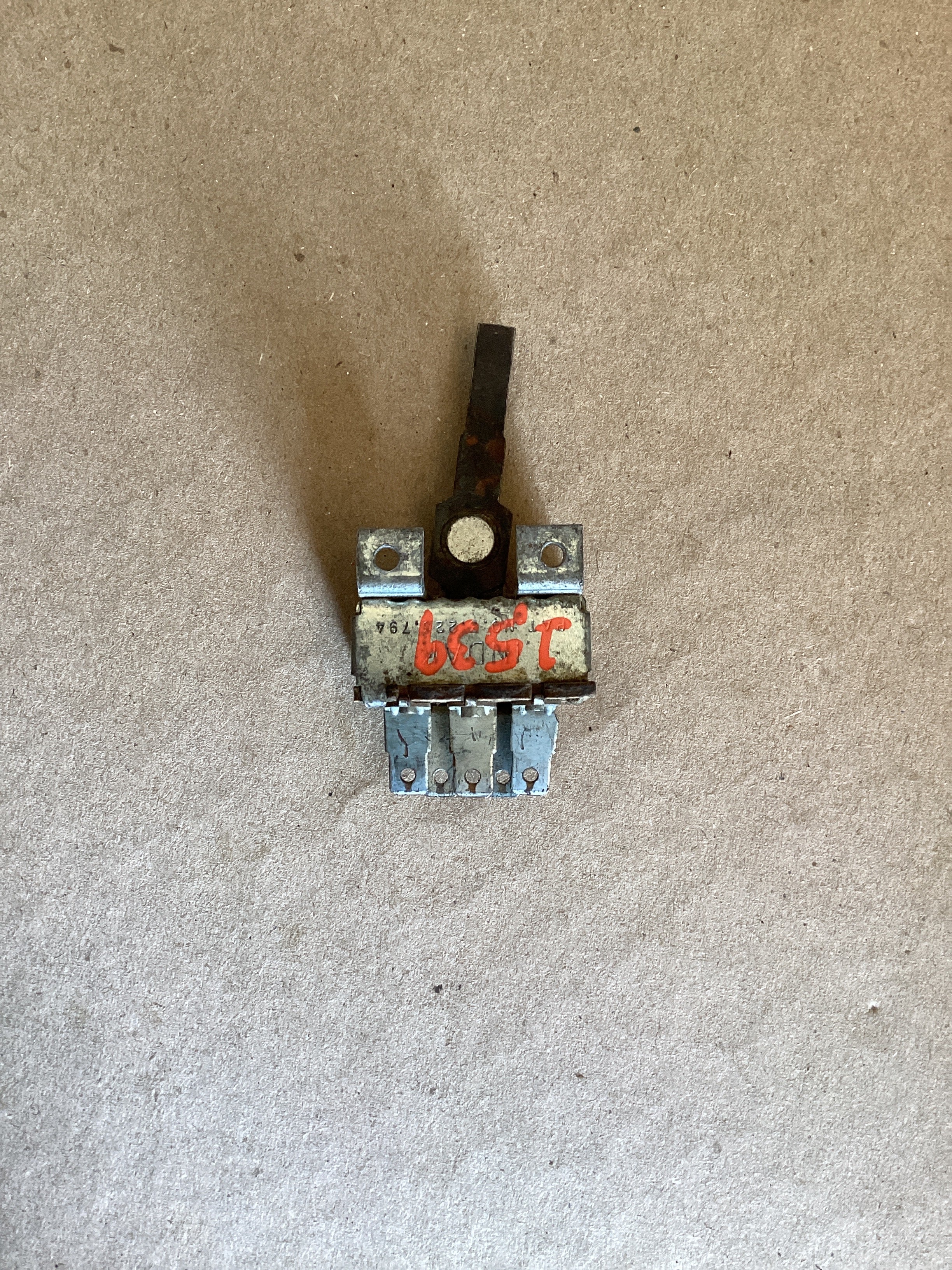 USED | DASHBOARD PANEL A/C BLOWER CONTROL SWITCH | SKU1,539