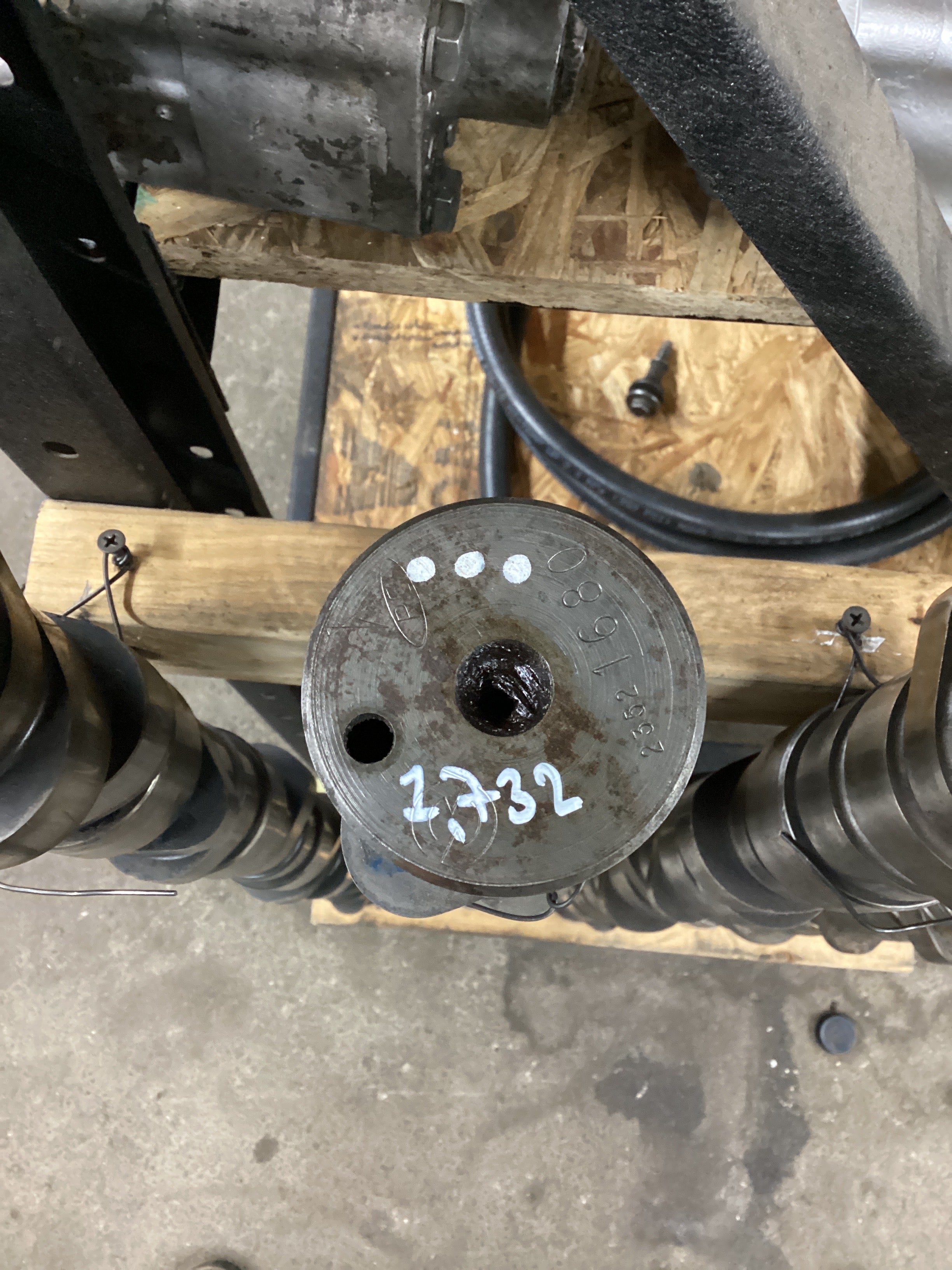 USED | ENGINE CAM SHAFT DETROIT 12.7 | SKU1,732
