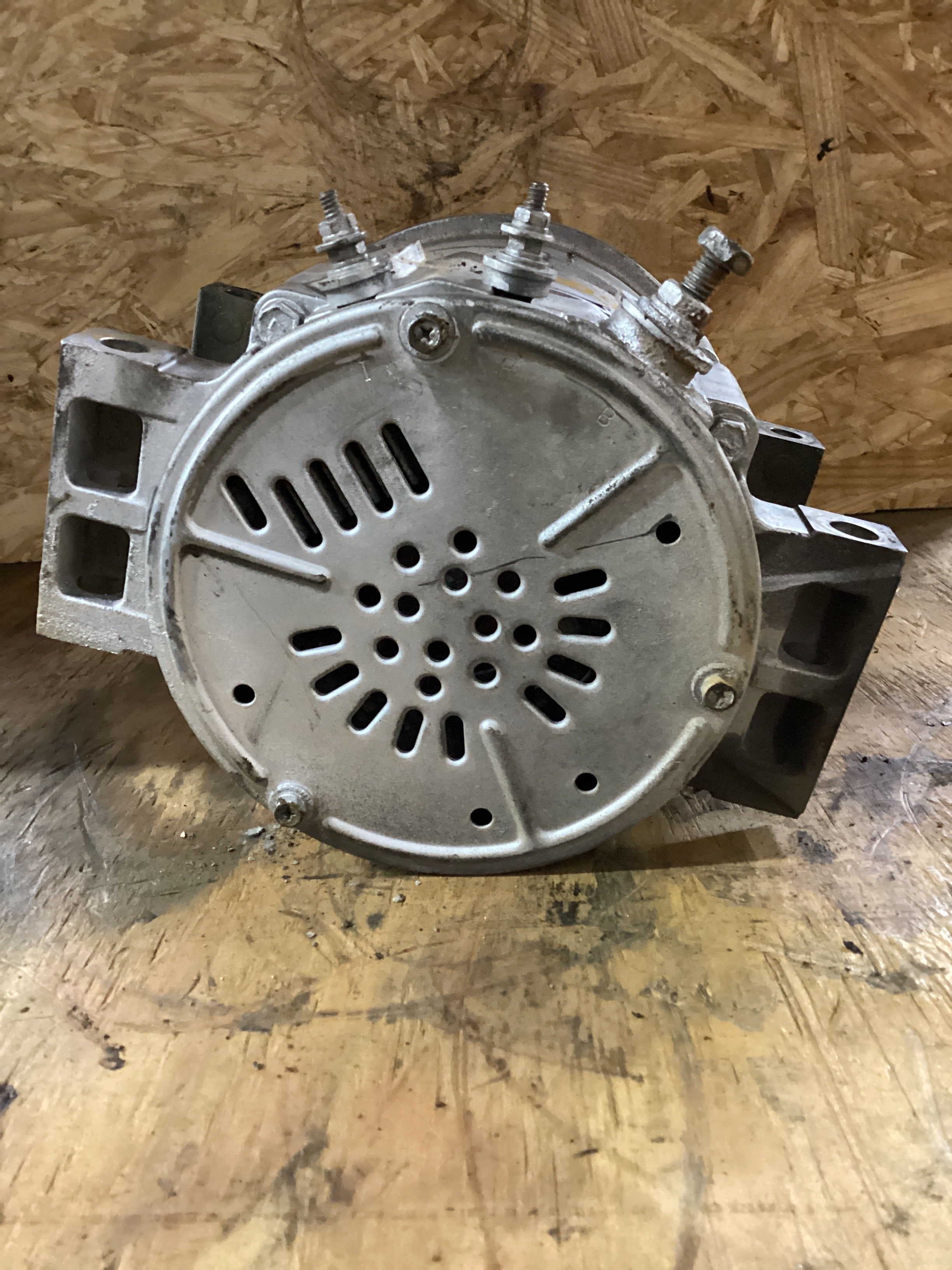 USED | ENGINE ALTERNATOR CAT C13 | SKU1,328