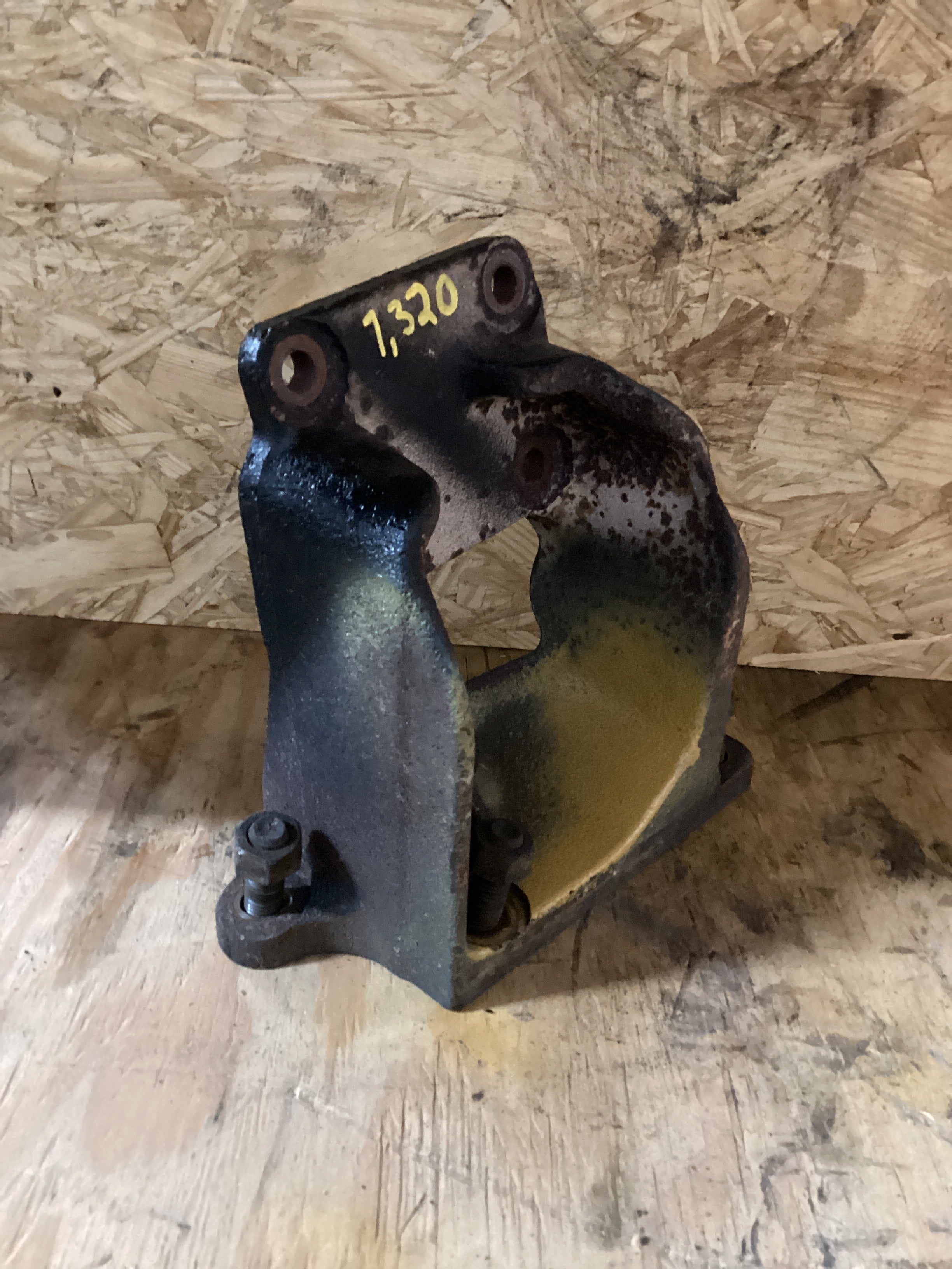 USED | TURBOCHARGER BRACKET MOUNTING CAT C13 | SKU1,320