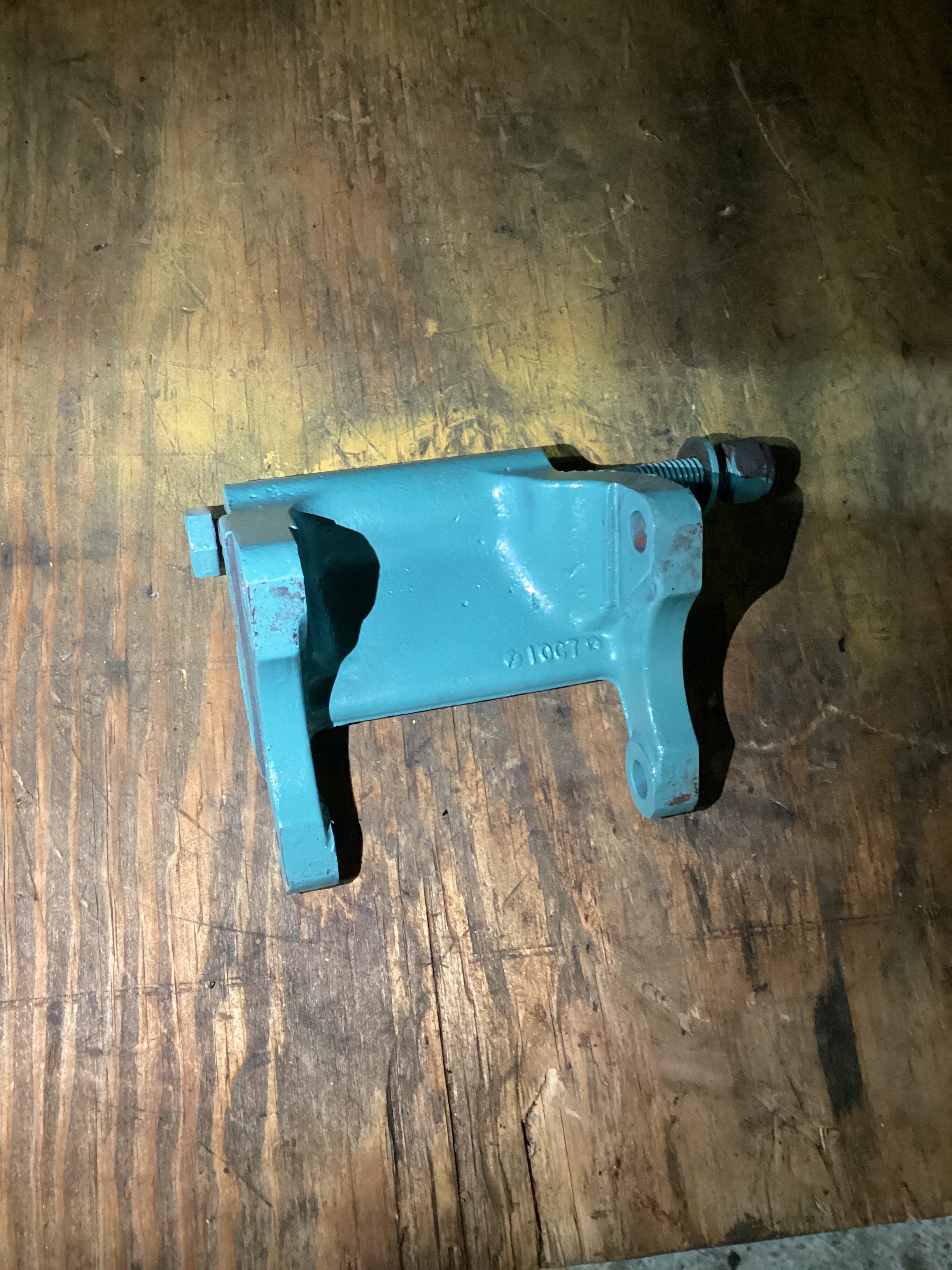 USED | ENGINE ALTERNATOR BRACKET DETROIT | SKU1,441