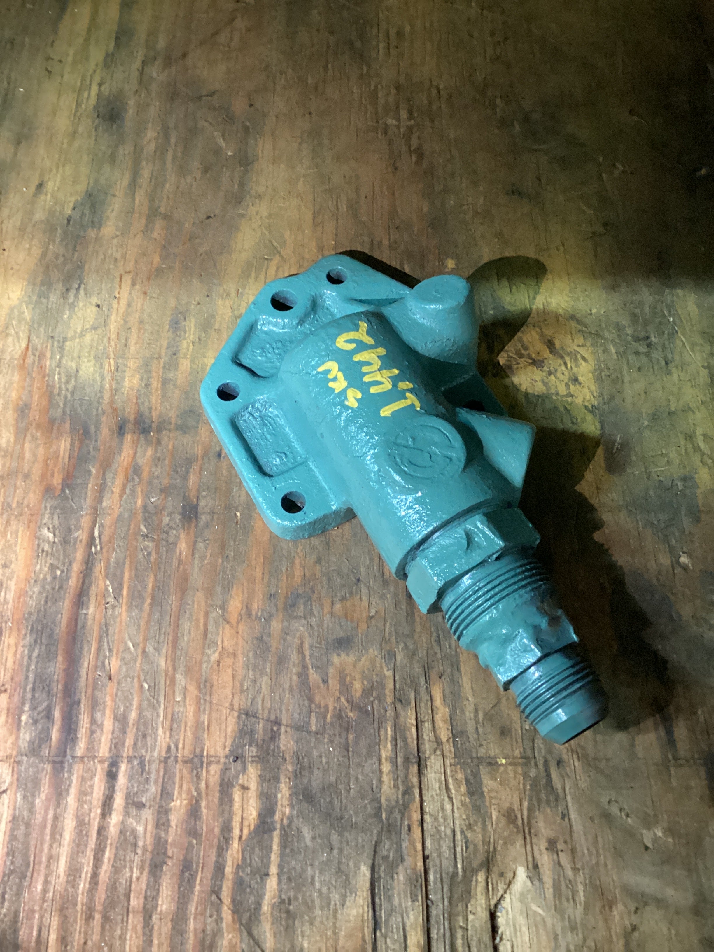 USED | ENGINE TURBO OIL DRAIN ADAPTER STRUT DETROIT 14 L | SKU1,442