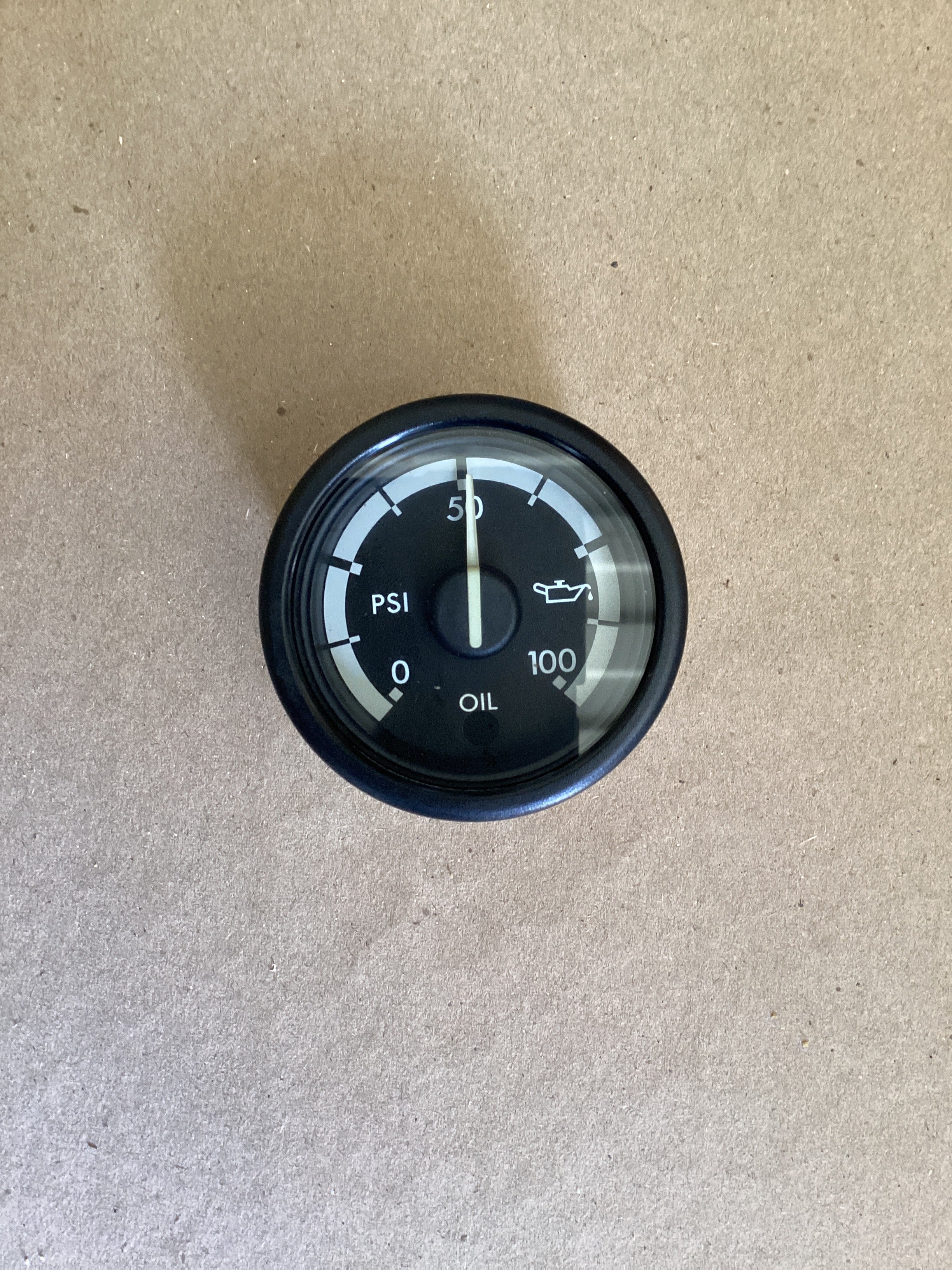 USED | DASHBOARD OIL PRESSURE GAUGE FREIGHTLINER | SKU1,490