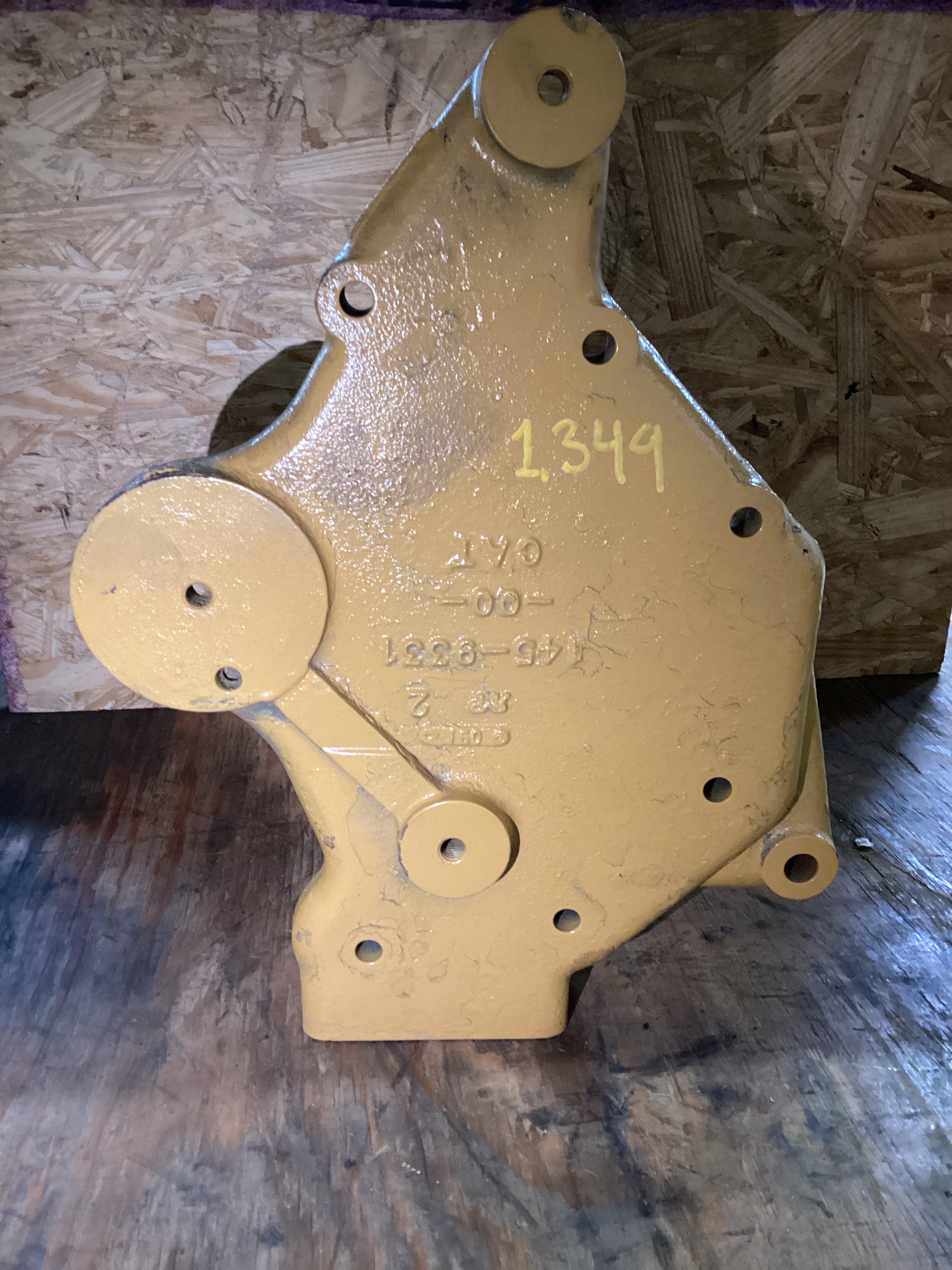 USED | ENGINE ALTERNATOR MOUNTING BRACKET CAT C15 | SKU1,349