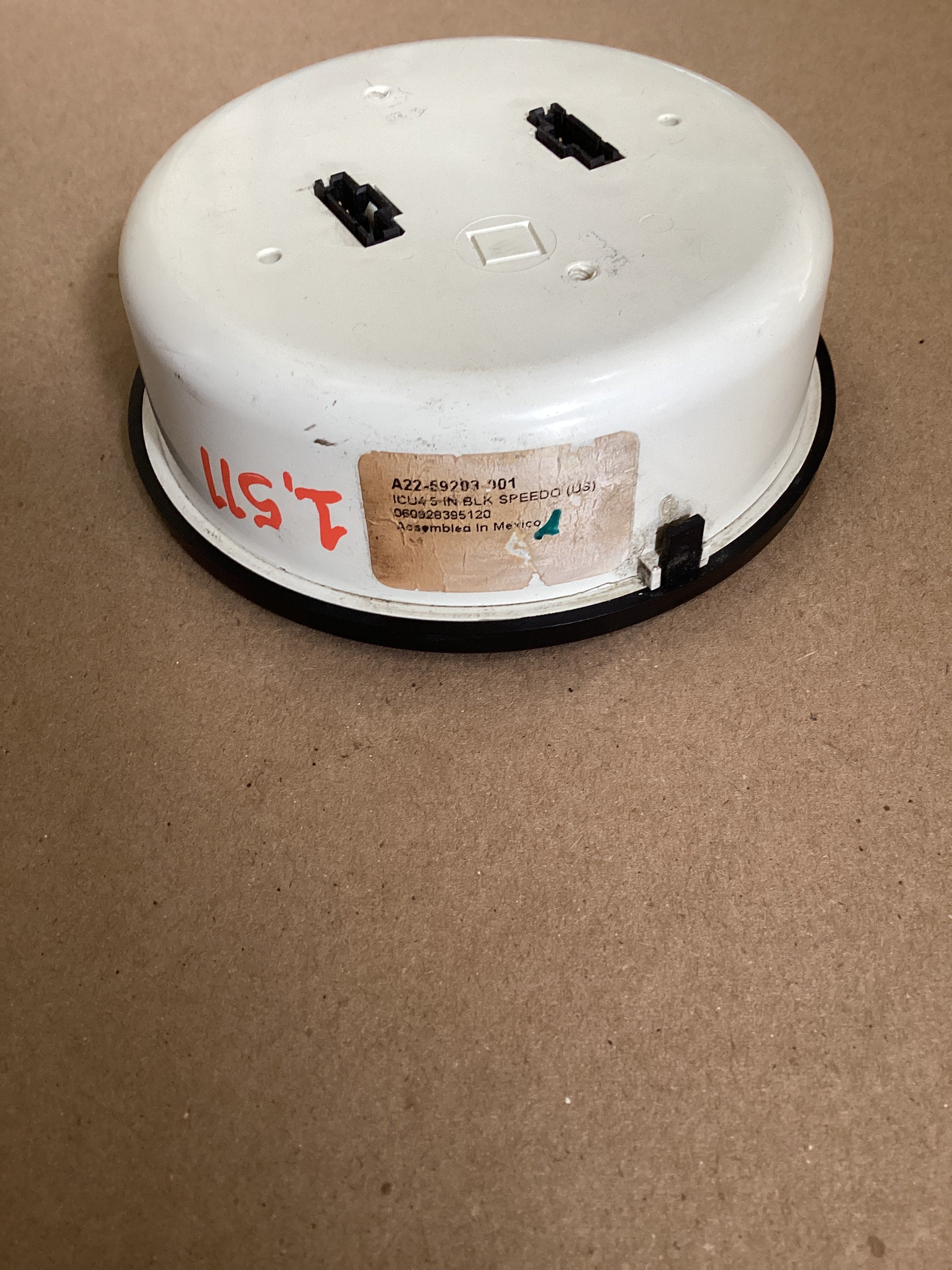 USED | DASHBOARD MPH KM/H SPEEDOMETER FREIGHTLINER CENTUY | SKU1,511