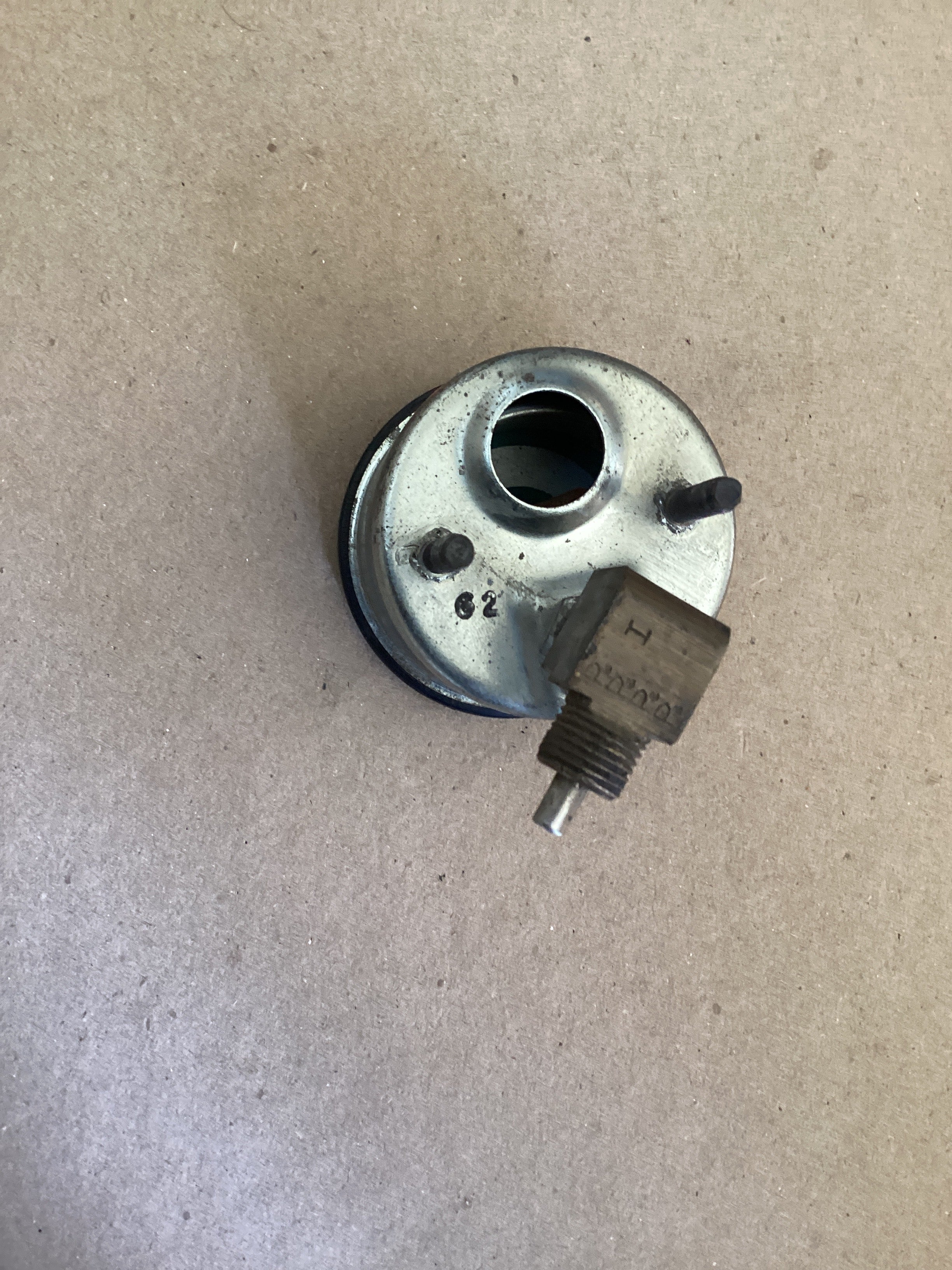 USED | DASHBOARD PANEL AIR PRESSURE PSI PRIMARY GAUGE FREIGHTLINER | SKU1,578