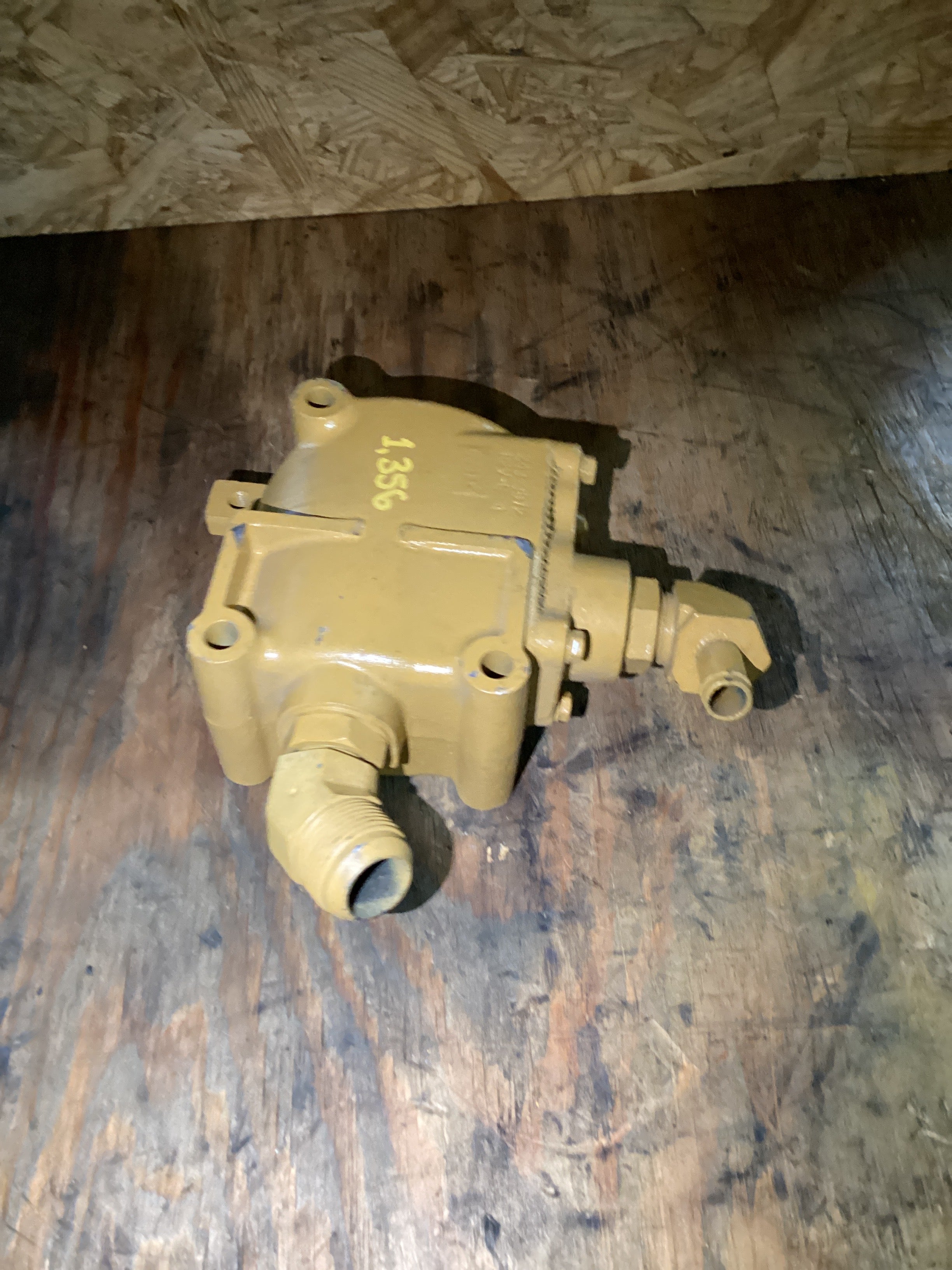 USED | ENGINE AIR BREATHER CHAMBER CAT C15 | SKU1,356