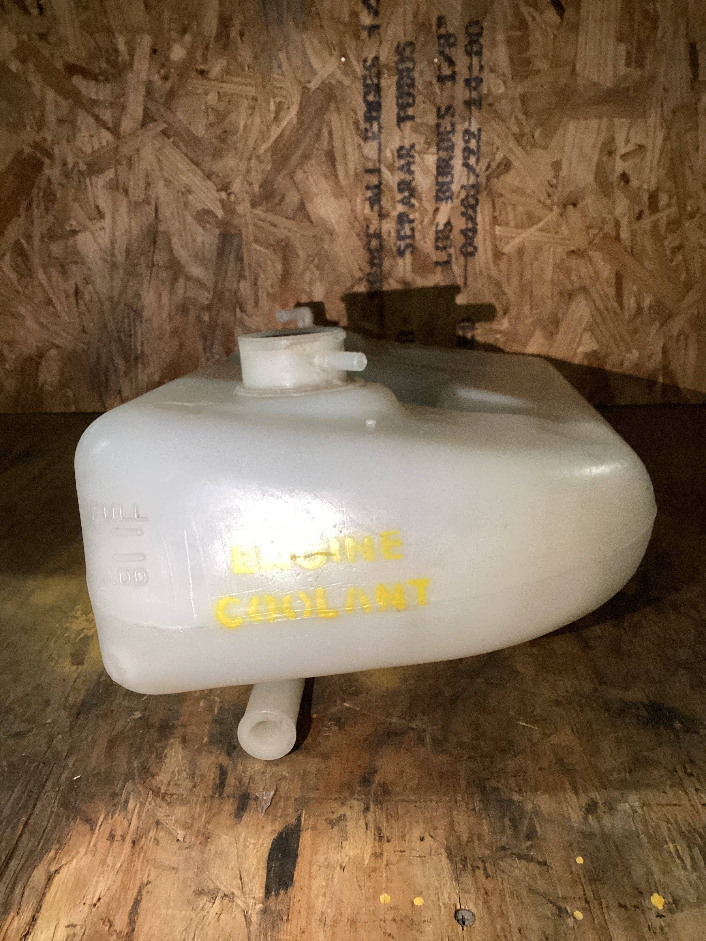 NEW | COOLANT RESERVOIR TANK FREIGHTLINER FLD | SKU1,398