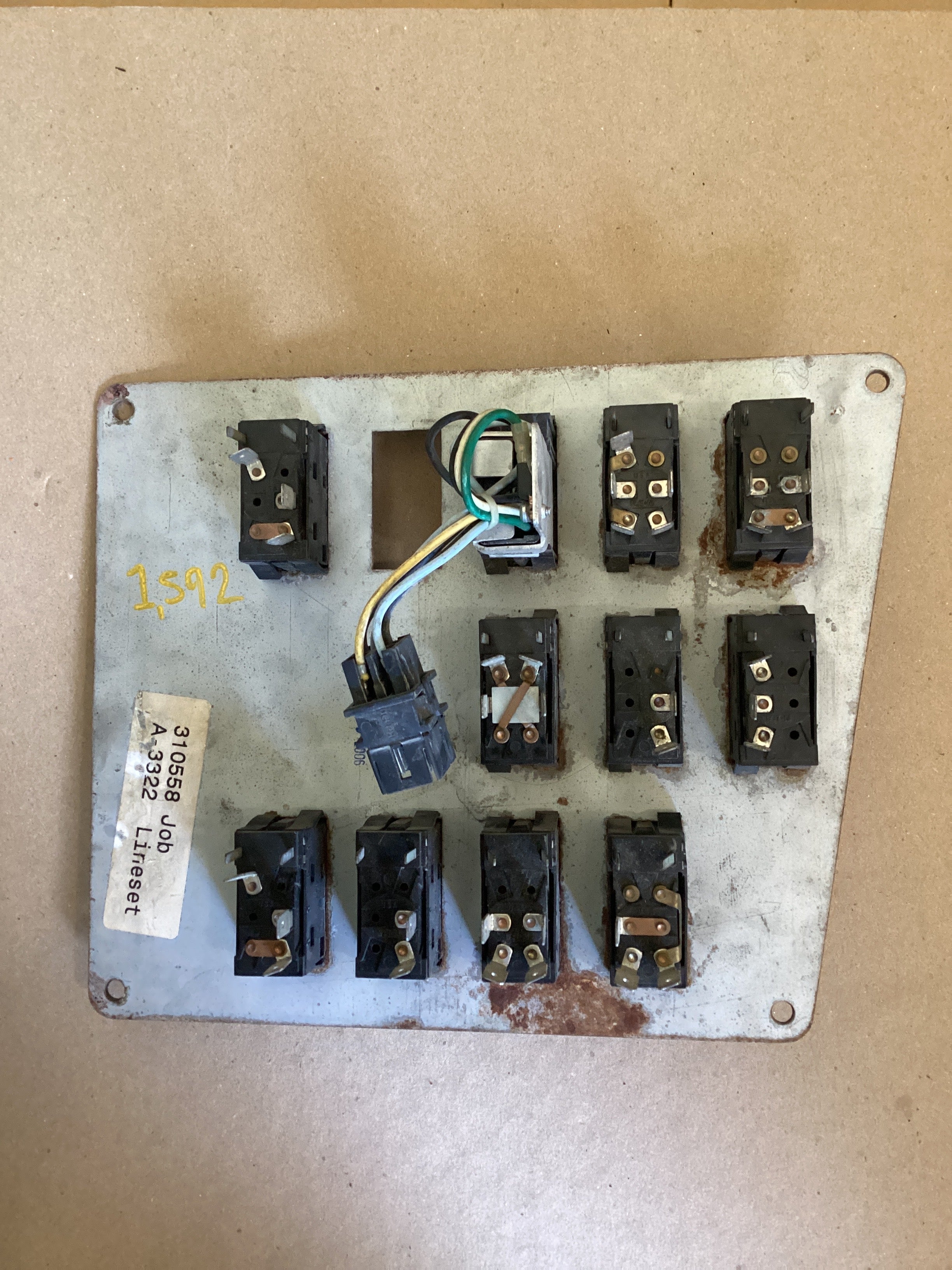 USED | DASHBOARD PANEL MAIN CONTROL SWITCHES INTERNATIONAL | SKU1,592