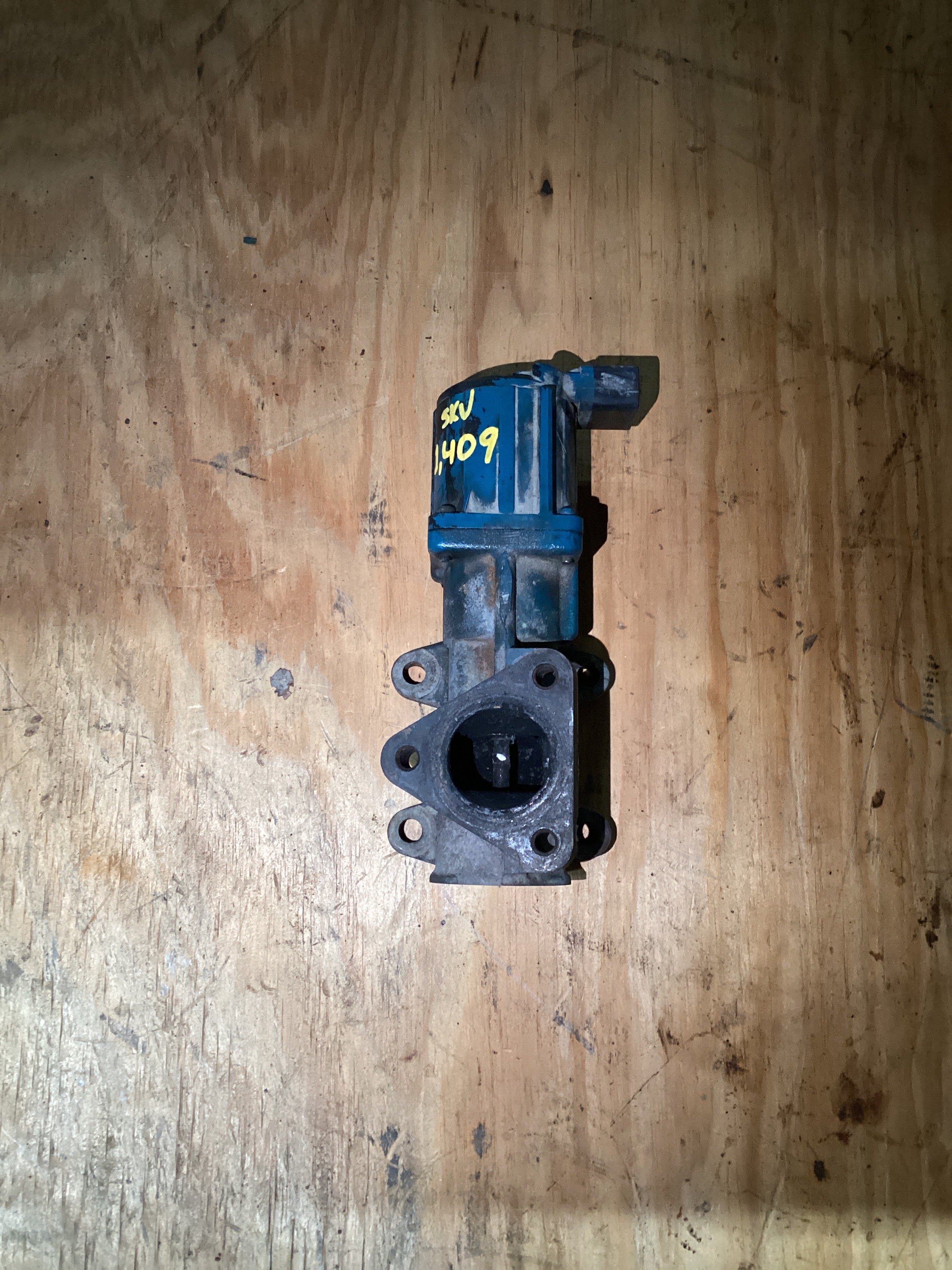 USED | ENGINE EGR VALVE INTERNATIONAL NAVISTAR | SKU1,409