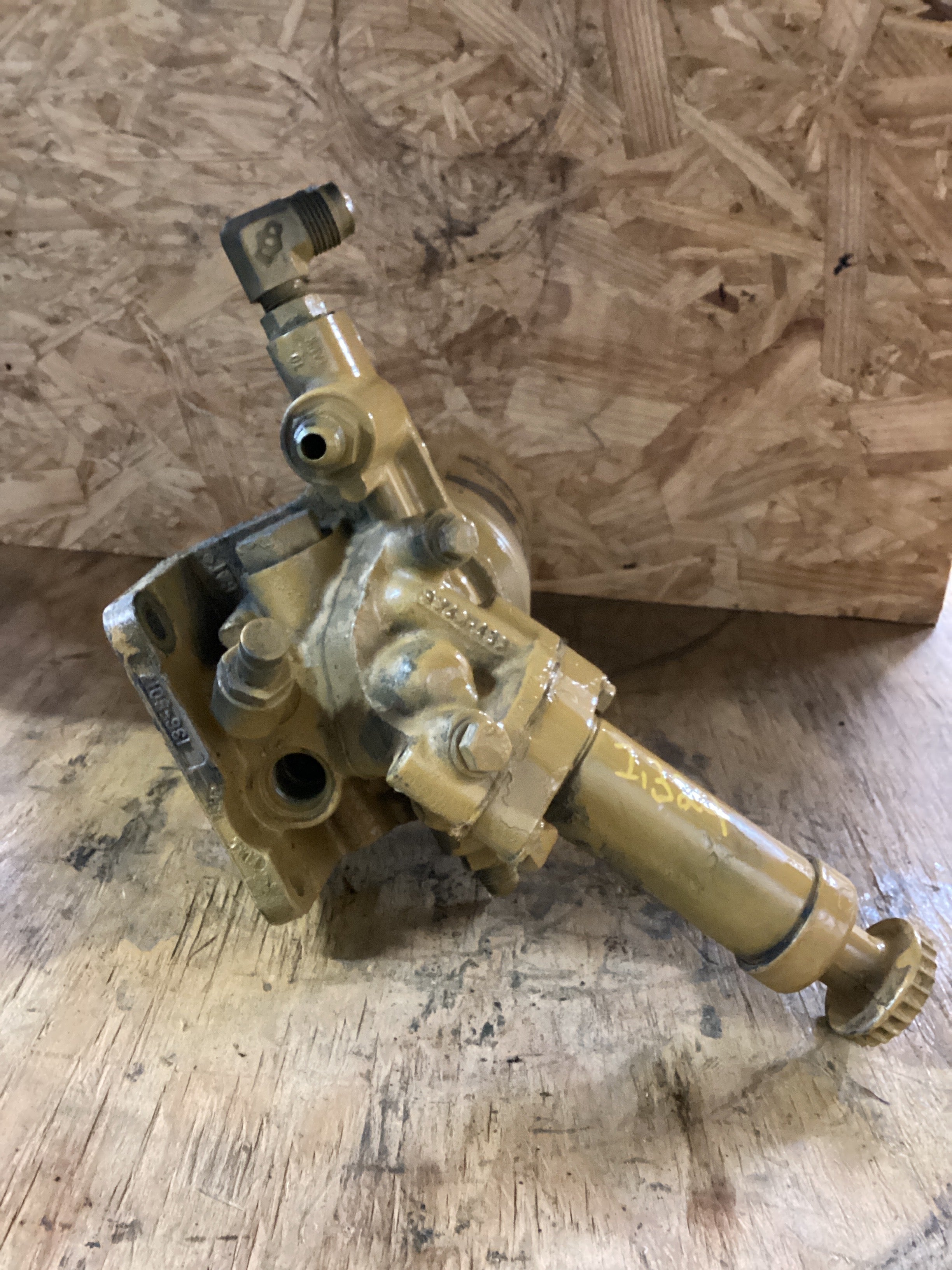 USED | ENGINE FUEL FILTER BASE WITH PUMP CAT | SKU1,325