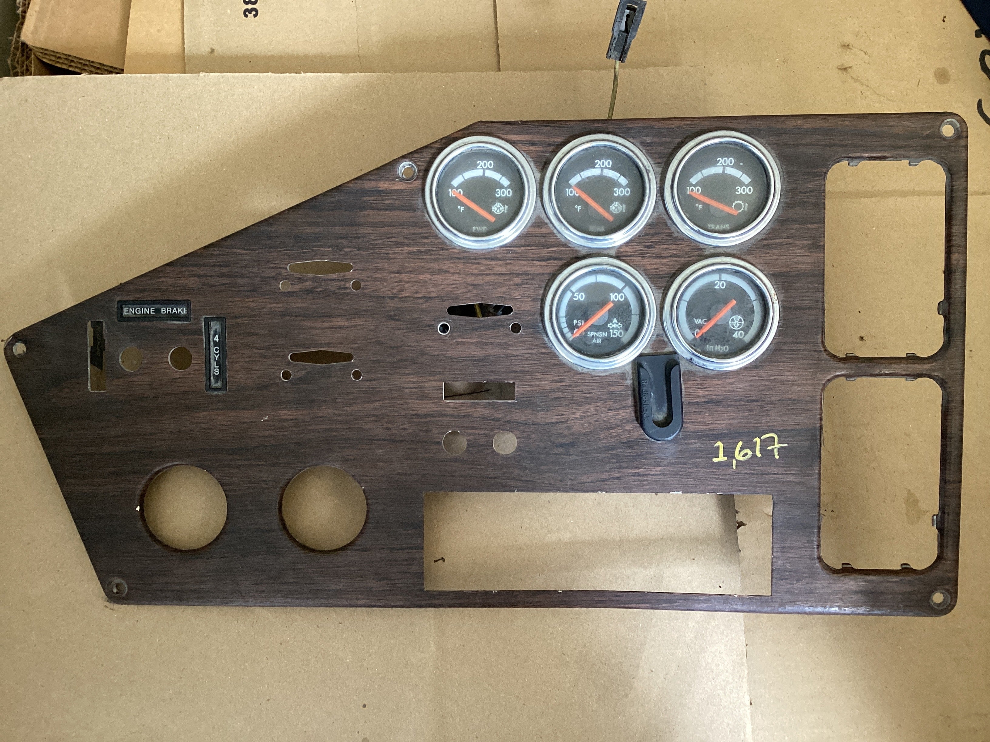 USED | DASHBOARD PANEL GAUGE FREIGHTLINER | SKU1,617