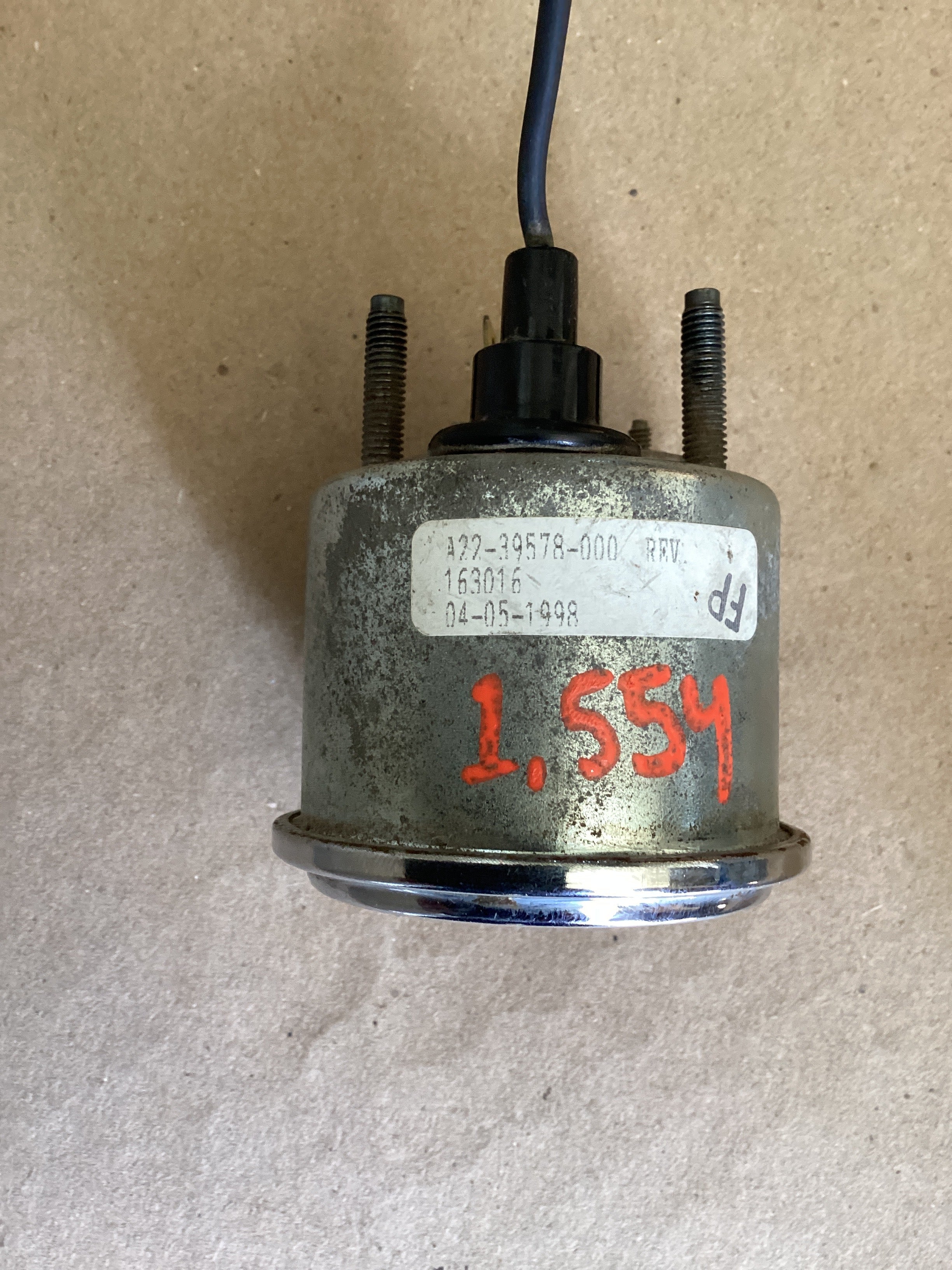 USED | DASHBOARD PANEL VOLTAGE VOLTMETER GAUGE FREIGHTLINER | SKU1,554