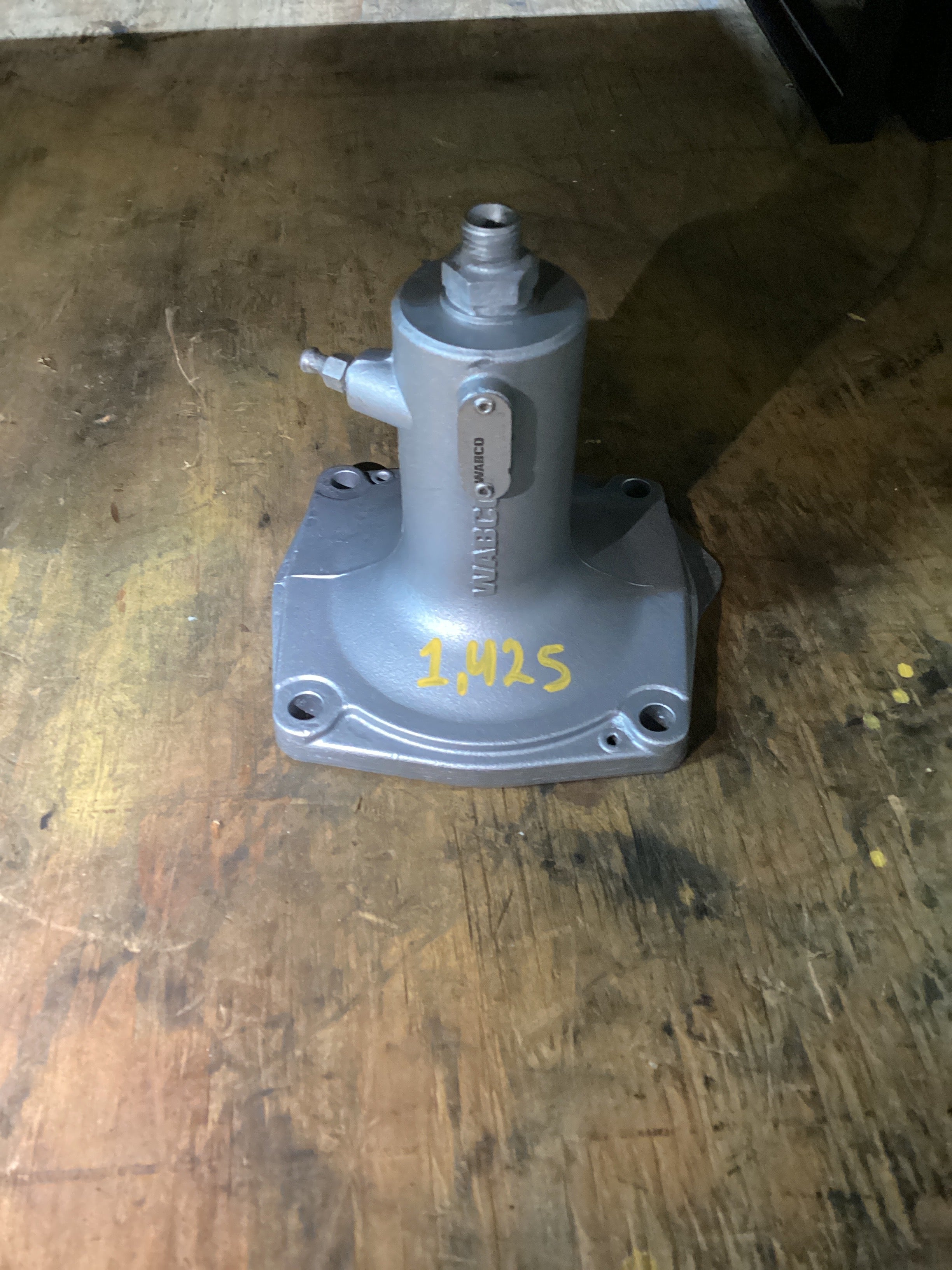 USED | CLUTCH SLAVE CYLINDER VOLVO| SKU1,425