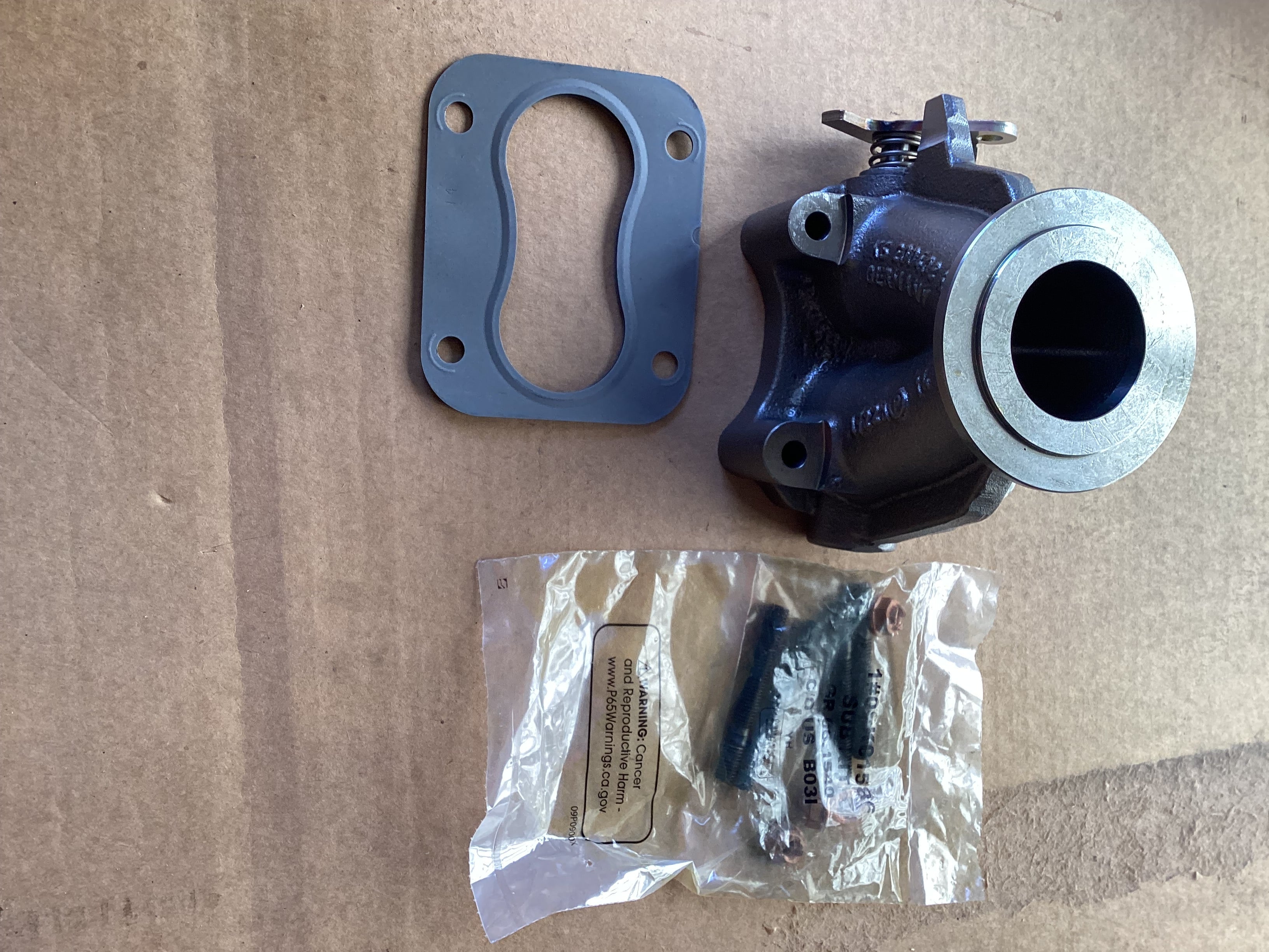 NEW | ENGINE EGR VALVE EXHAUST GAS CIRCULATION DETROIT DD15 | SKU1,281