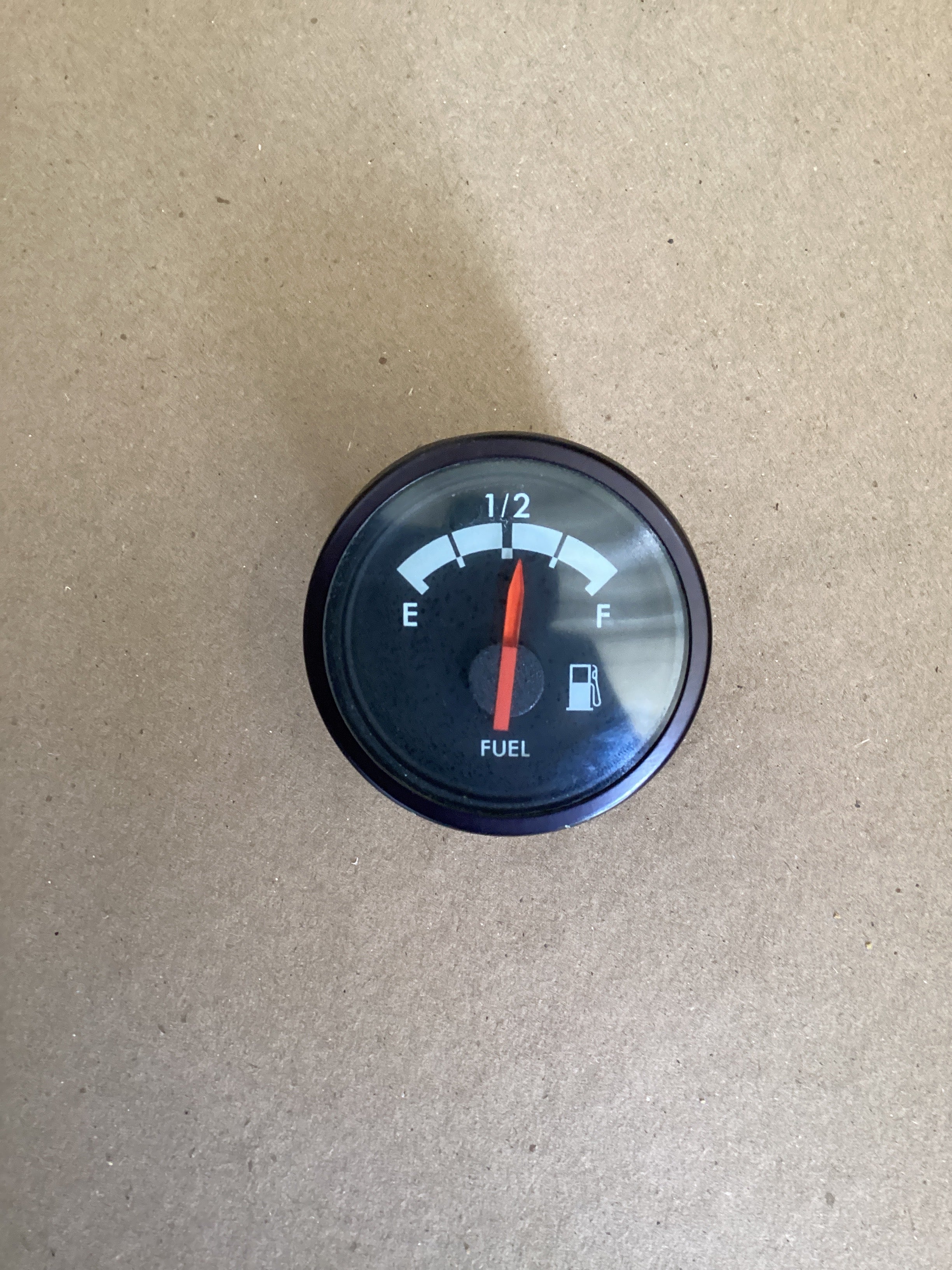 USED | DASHBOARD FUEL GAUGE FREIGHTLINER | SKU1,492