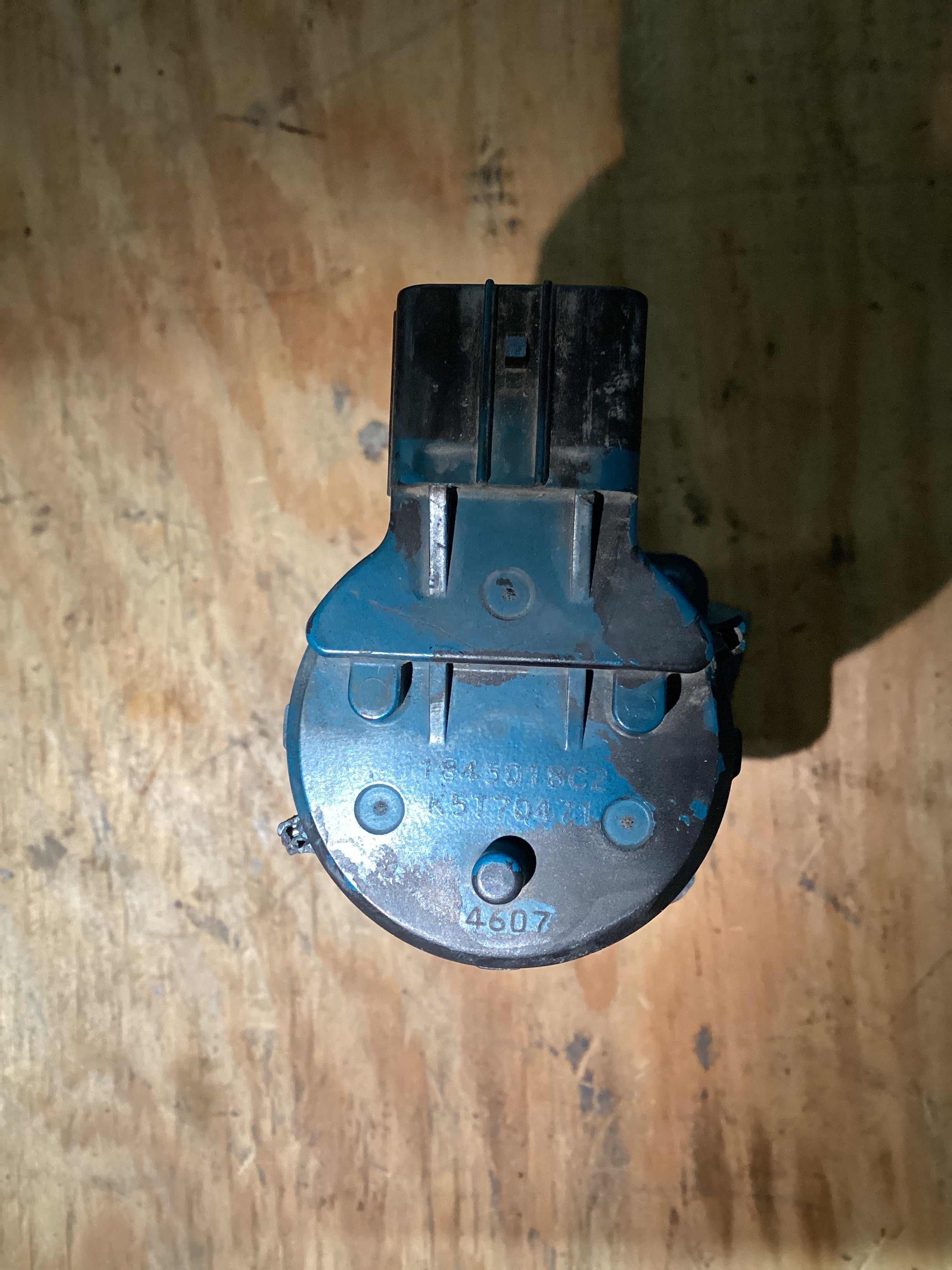 USED | ENGINE EGR VALVE INTERNATIONAL NAVISTAR | SKU1,409
