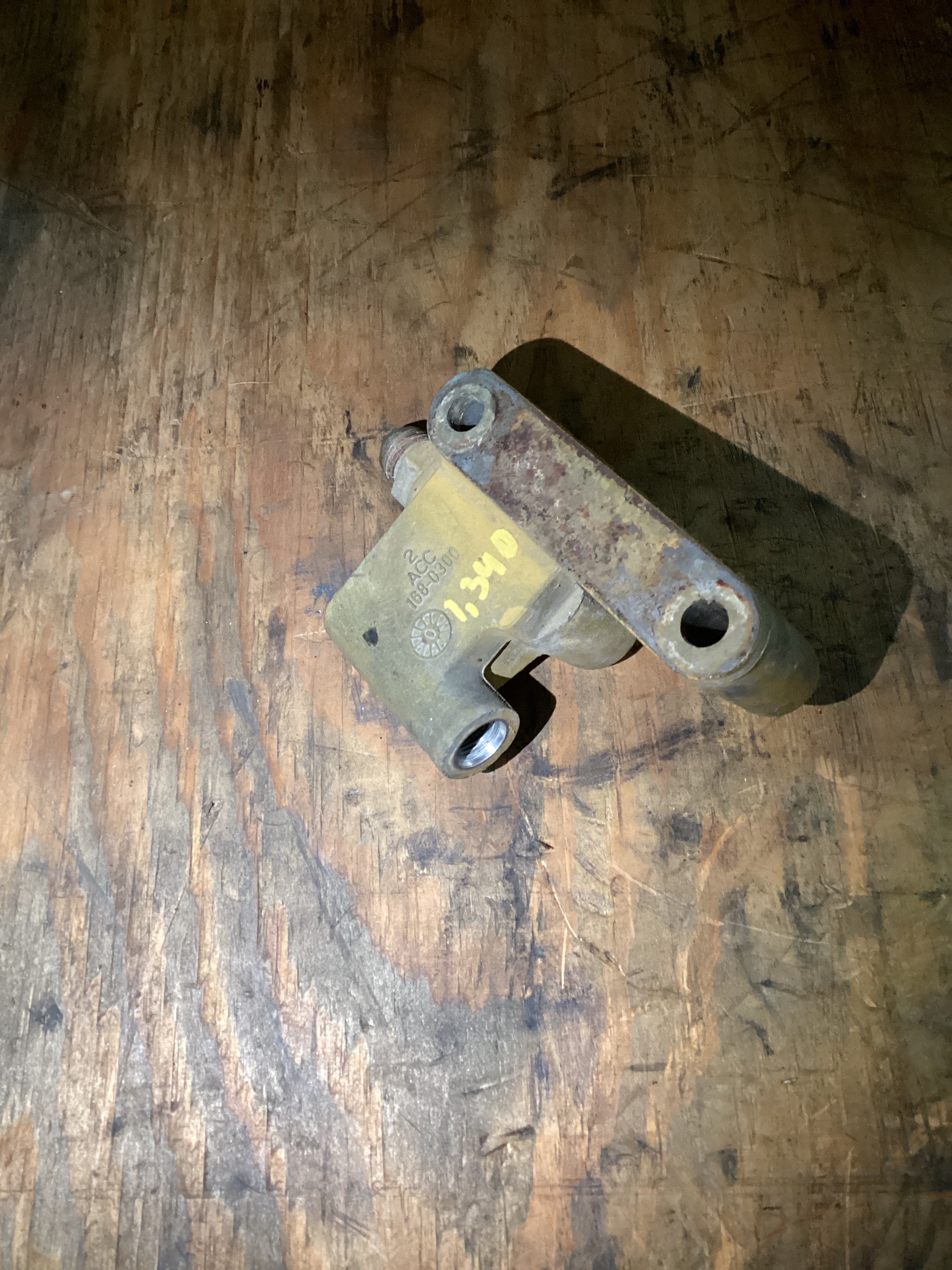 USED | ENGINE FUEL/WATER MANIFOLD HOUSING CAT C15 | SKU1,340