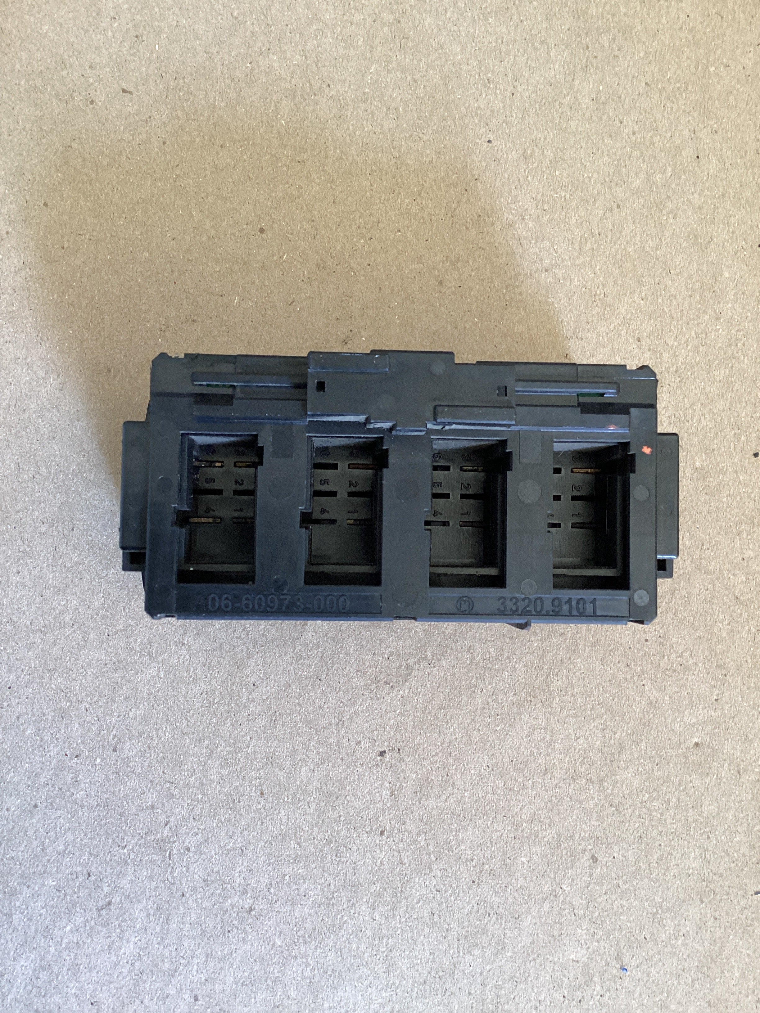 USED | DASHBOARD PANEL SWITCH FREIGHTLINER | SKU1,516