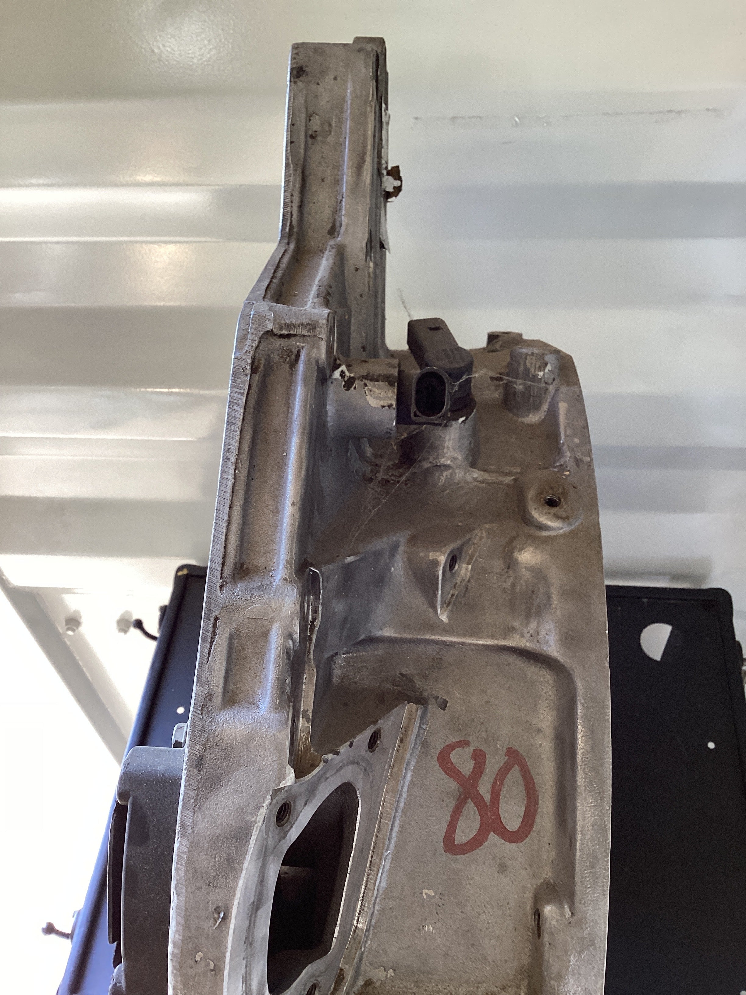 USED | ENGINE FLYWHEEL HOUSING MERCEDES MBE-4000 | SKU80